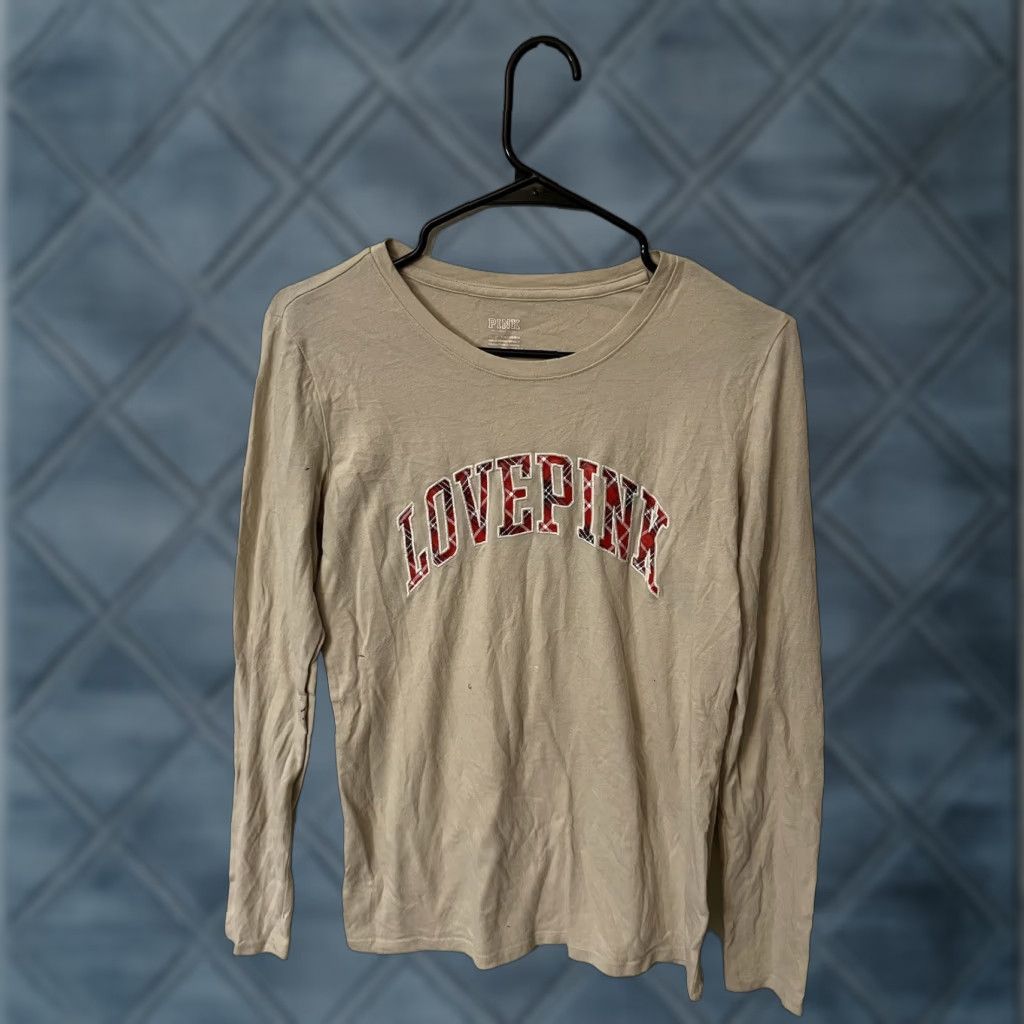Victoria's Secret Victoria's Secret Pink Long Sleeve T-Shirt Women's XS Crewneck Beige Graphic Print Casual Size XS / US 0-2 / IT 36-38 - 1 Thumbnail