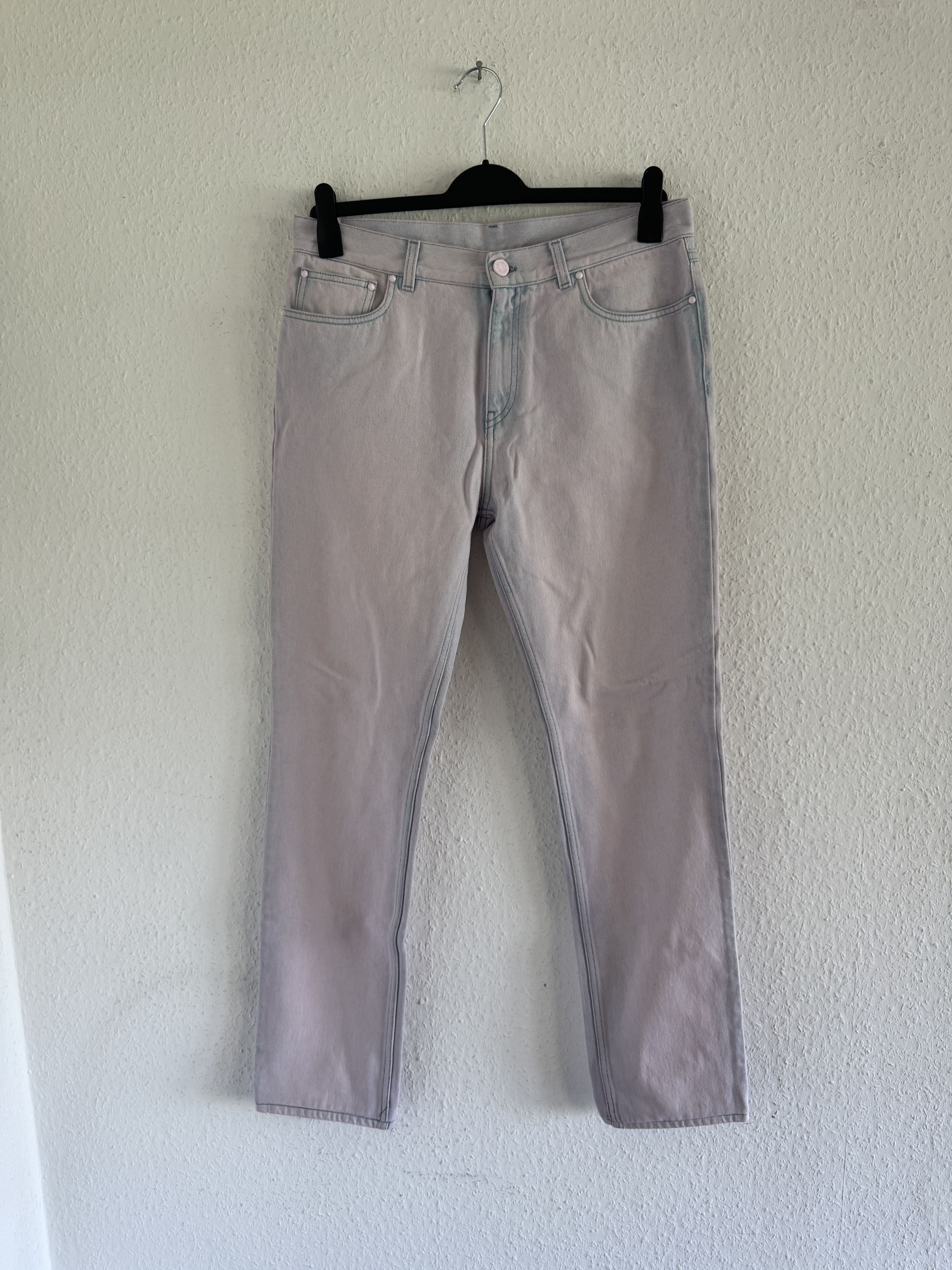 Louis Vuitton Louis Vuitton Bleached Pink Denim Pants Size US 34 / EU 50 - 1 Thumbnail