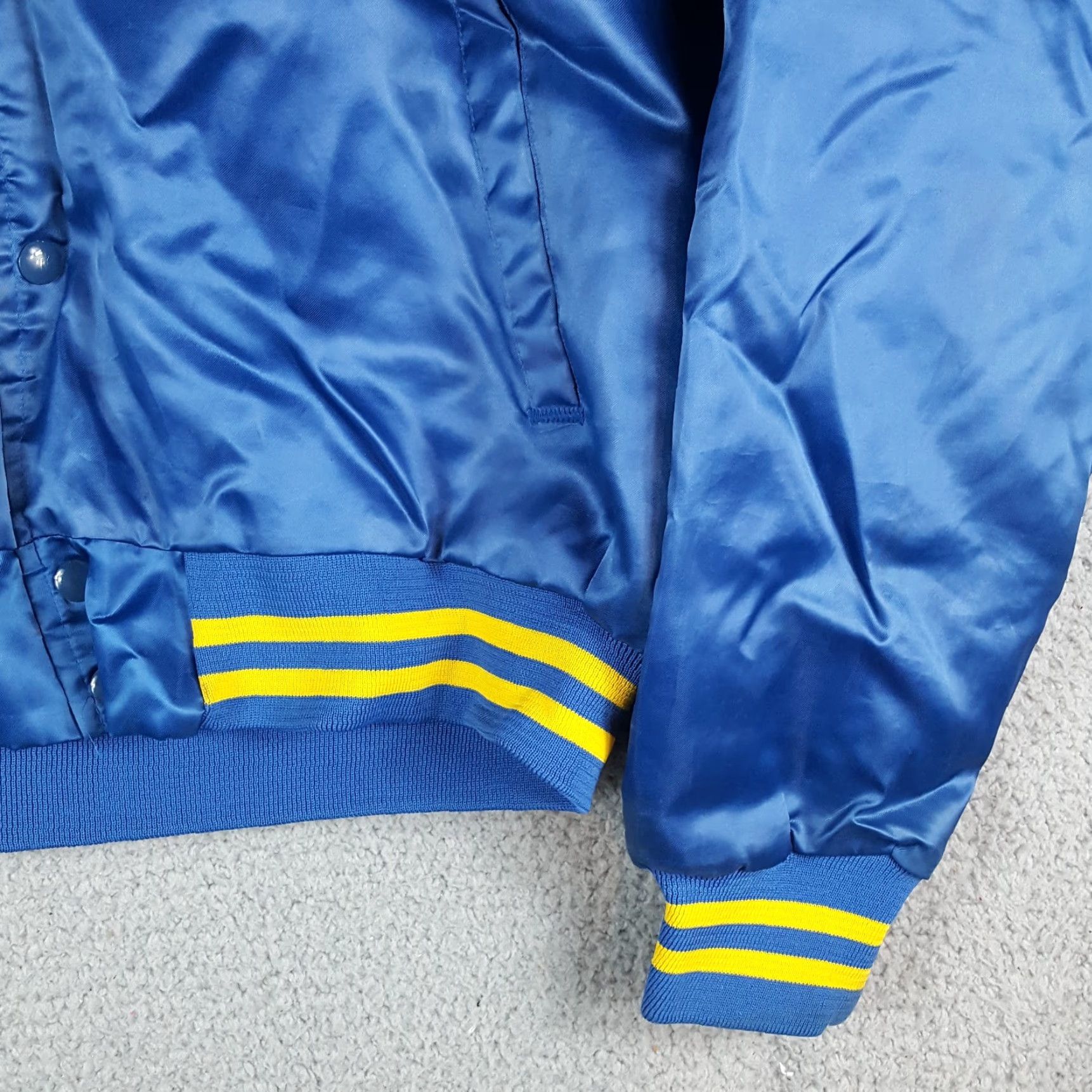 Vintage VINTAGE Nasco Windbreaker Jacket 80s 90s Satin Bomber Tri Cities Christian Eagles XL Navy Blue Logo Embroidered Full Zip Men's Jacket Size US XL / EU 56 / 4 - 4 Thumbnail