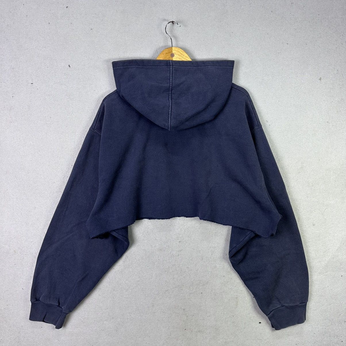 Nike Vintage Nike Team Boston Cropped Hoodie Size US XL / EU 56 / 4 - 4 Thumbnail