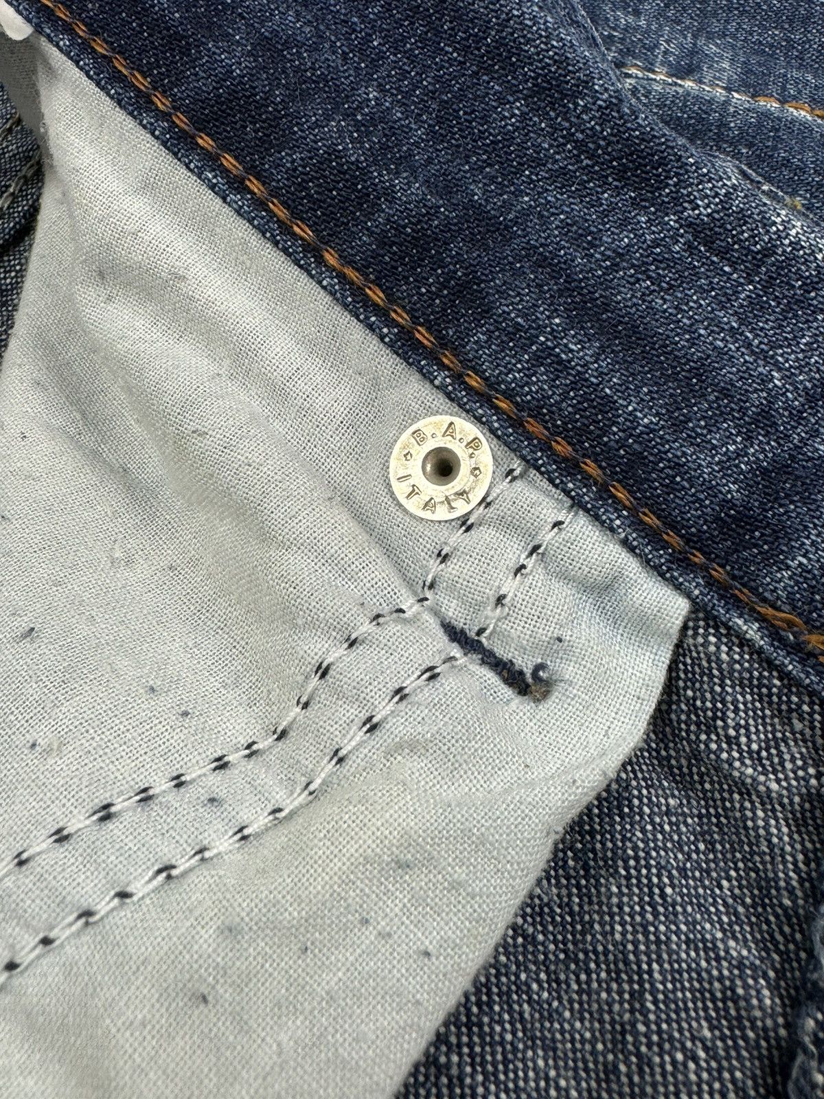Valentino Vintage Valentino Jeans Washed Denim Jeans Pants Size US 33 - 11 Thumbnail