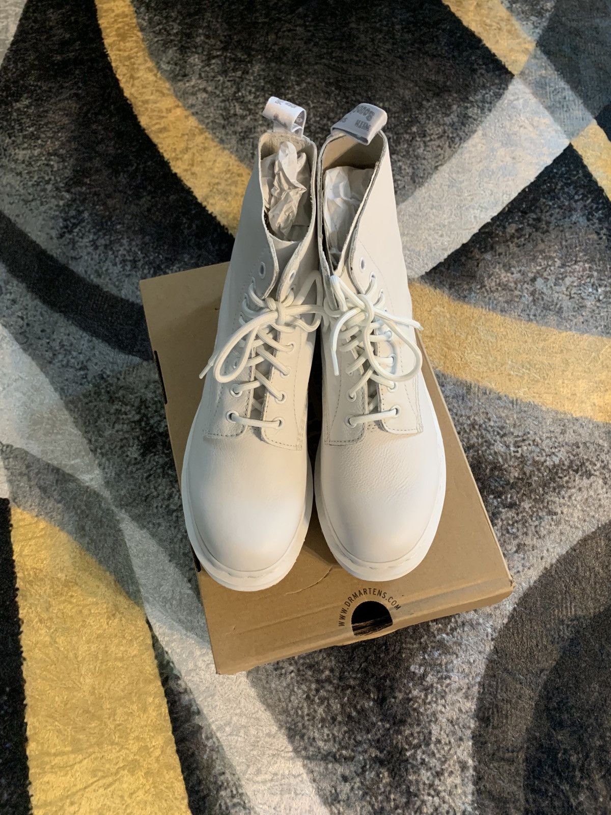 Dr. Martens Dr. Martens Boots 1460 White High Size ONE SIZE - 2 Thumbnail