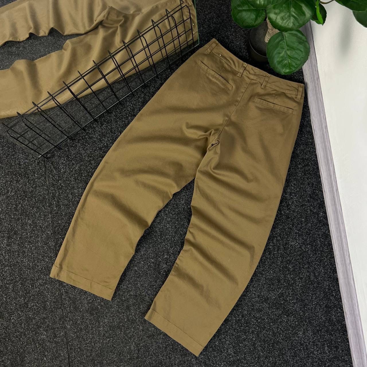 Nike Nike chinos pants casual old money preppy mini swoosh Size US 32 / EU 48 - 2 Thumbnail