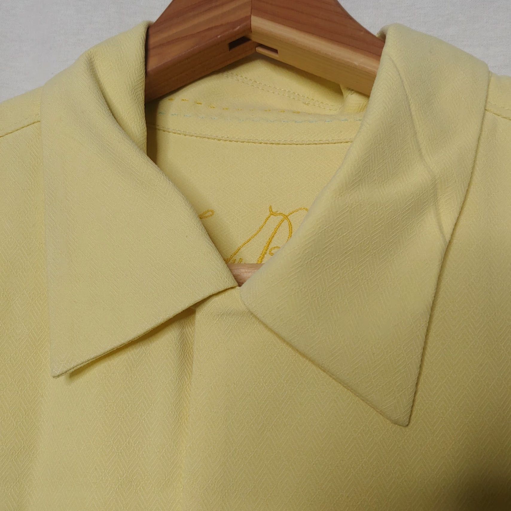 Tommy Bahama VINTAGE Tommy Bahama Shirt Button-Up Collared Silk Beach Yellow M Adult Medium Short Sleeve 48" Chest Bahamas Beach Cruise 90s Mens Size US M / EU 48-50 / 2 - 5 Thumbnail