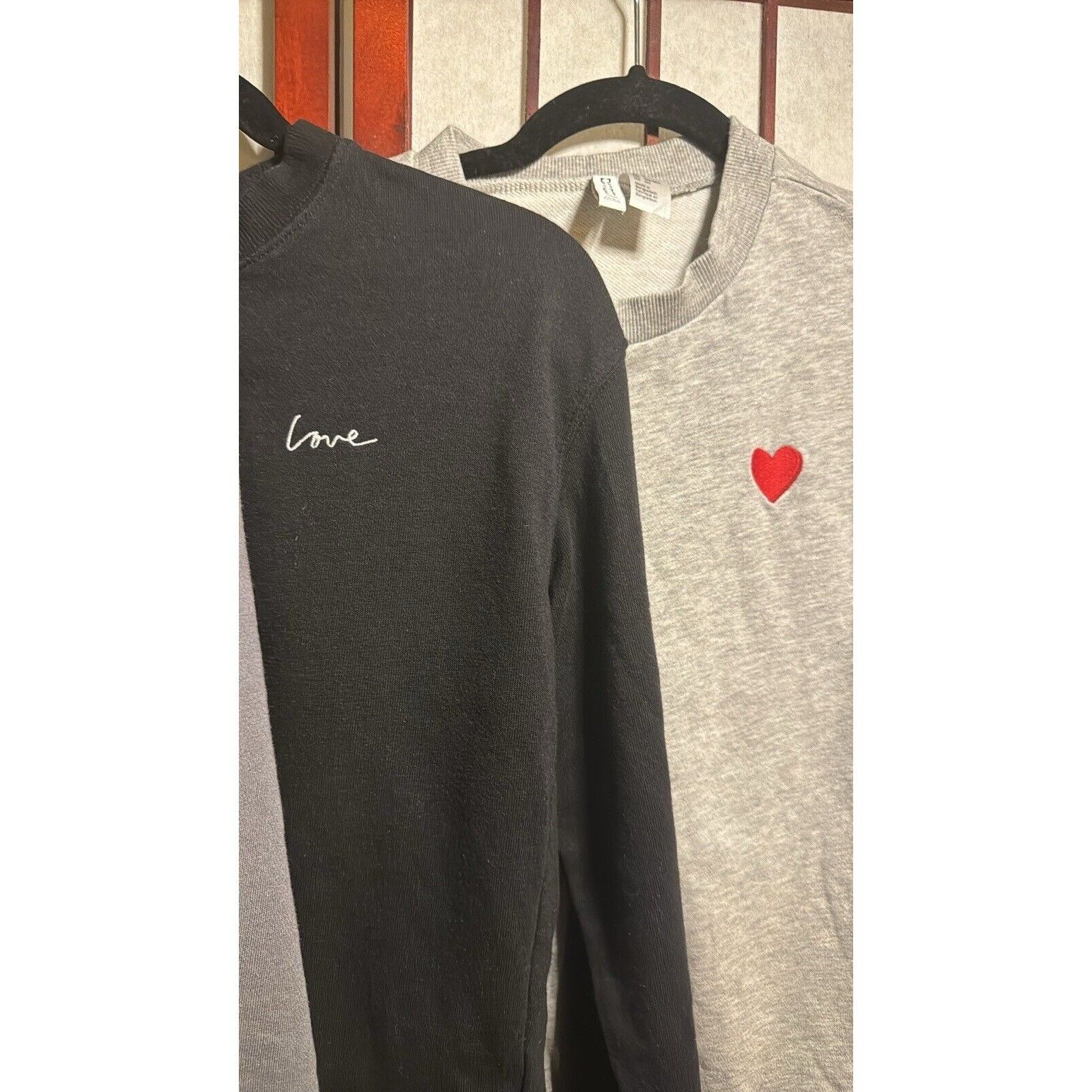 Divided LOT-Divided LOVE Sweatshirt Woman’s Size Small Gray,Black Size S / US 4 / IT 40 - 3 Thumbnail