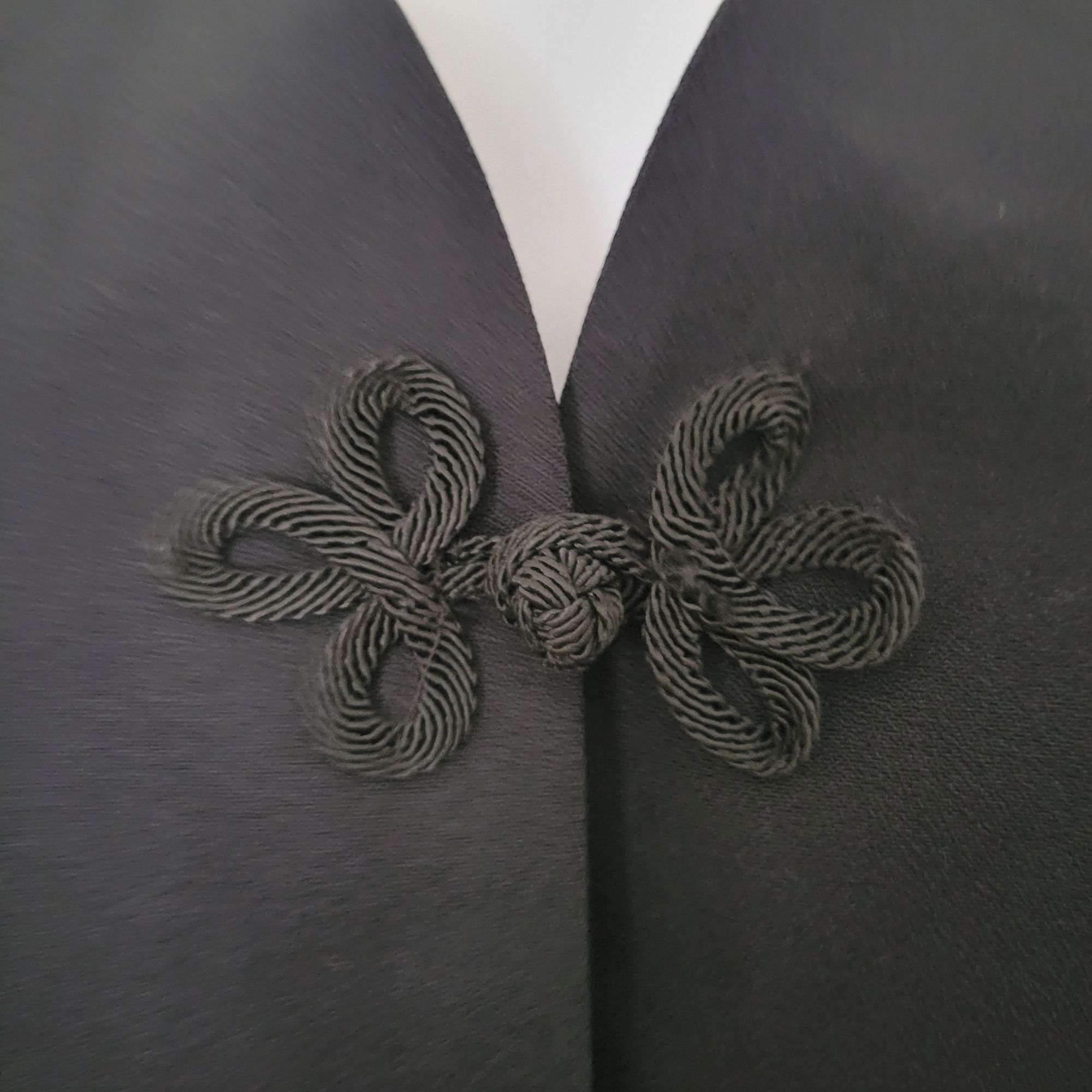 Brooks Brothers Brooks Brothers Black Sleeveless Vest Frog Closures 6 Preppy Size M / US 6-8 / IT 42-44 - 4 Thumbnail