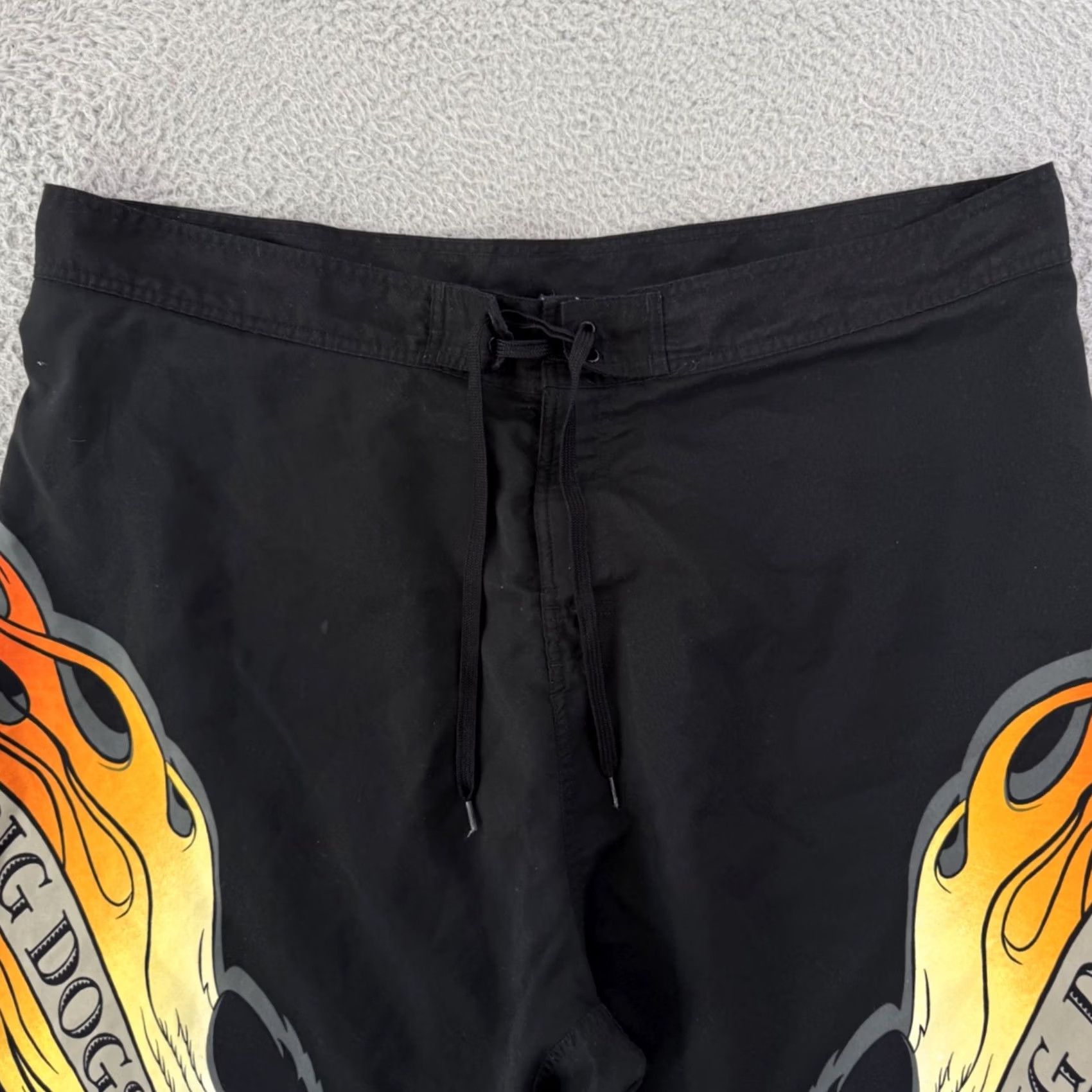Big Dogs VINTAGE Big Dogs Shorts Mens 2XL Black Men Flame Swim Trunks Board Y2K Outdoor Size US 39 - 4 Thumbnail