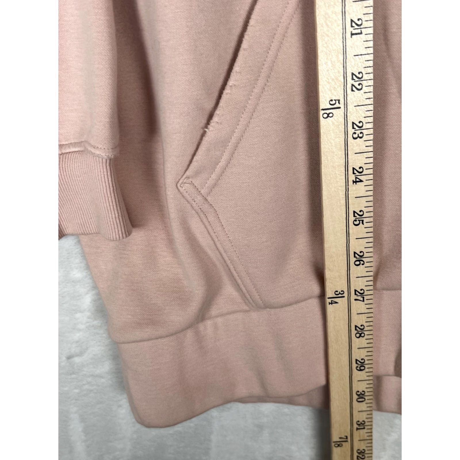 Fabletics Fabletics Hoodie Women XL Pink Pullover Fleece Kangaroo Pocket Logo Sweatshirt Size XL / US 12-14 / IT 48-50 - 6 Thumbnail
