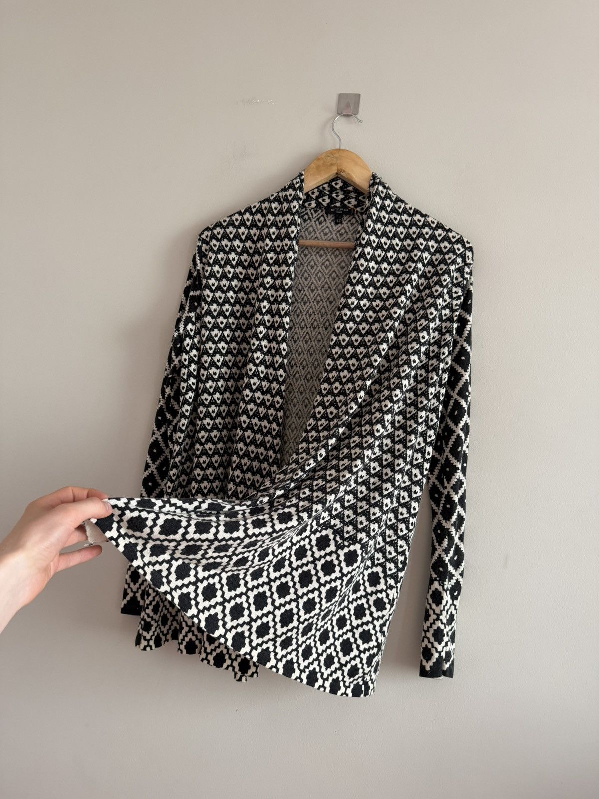 Etro Etro Milano Silk Cashmere Pattern Cardigan Size M / US 6-8 / IT 42-44 - 3 Thumbnail