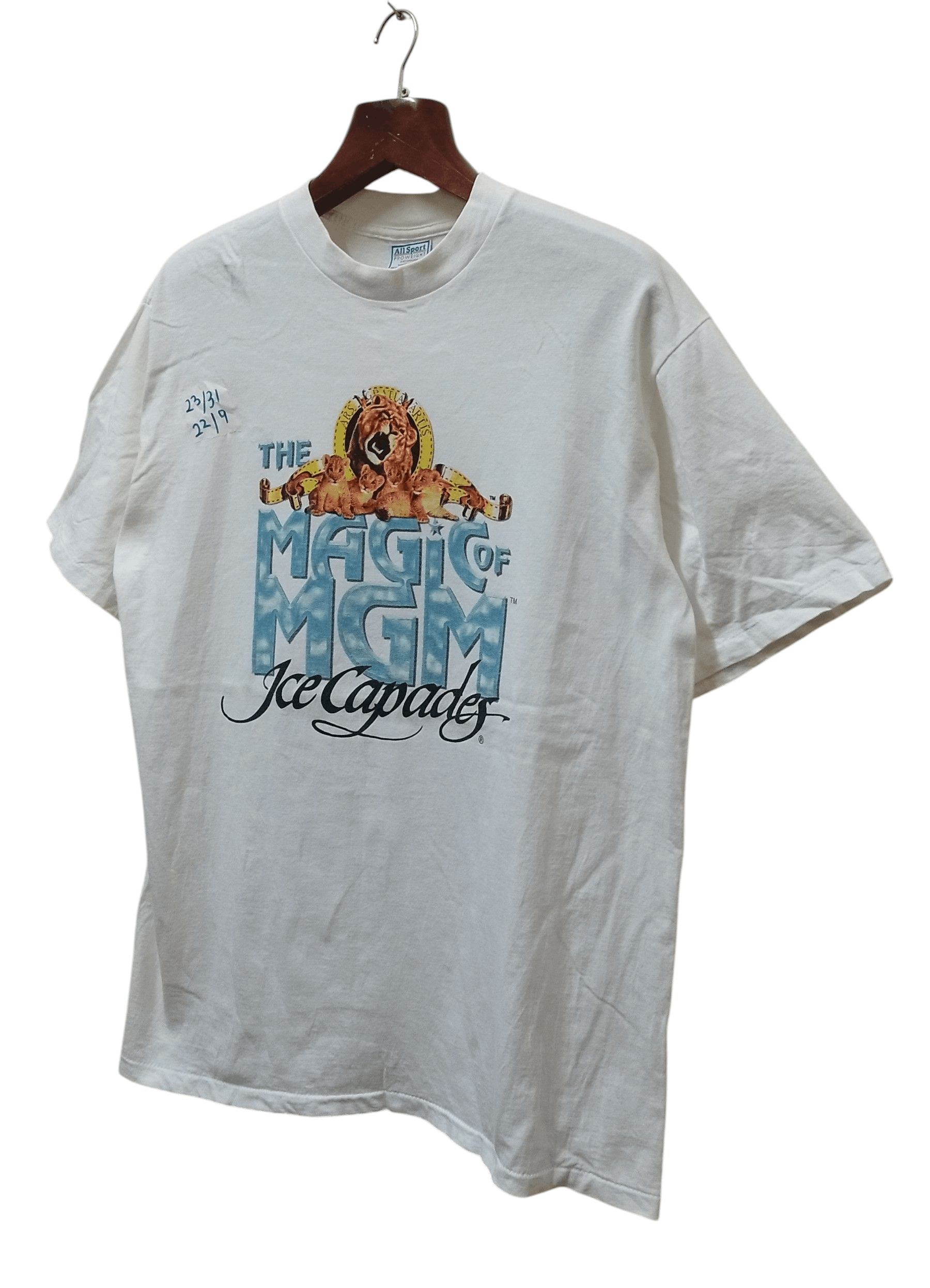 Vintage VTG THE MAGIC MGM ICE CAPADES T-SHIRT MADE IN USA Size US XL / EU 56 / 4 - 2 Thumbnail