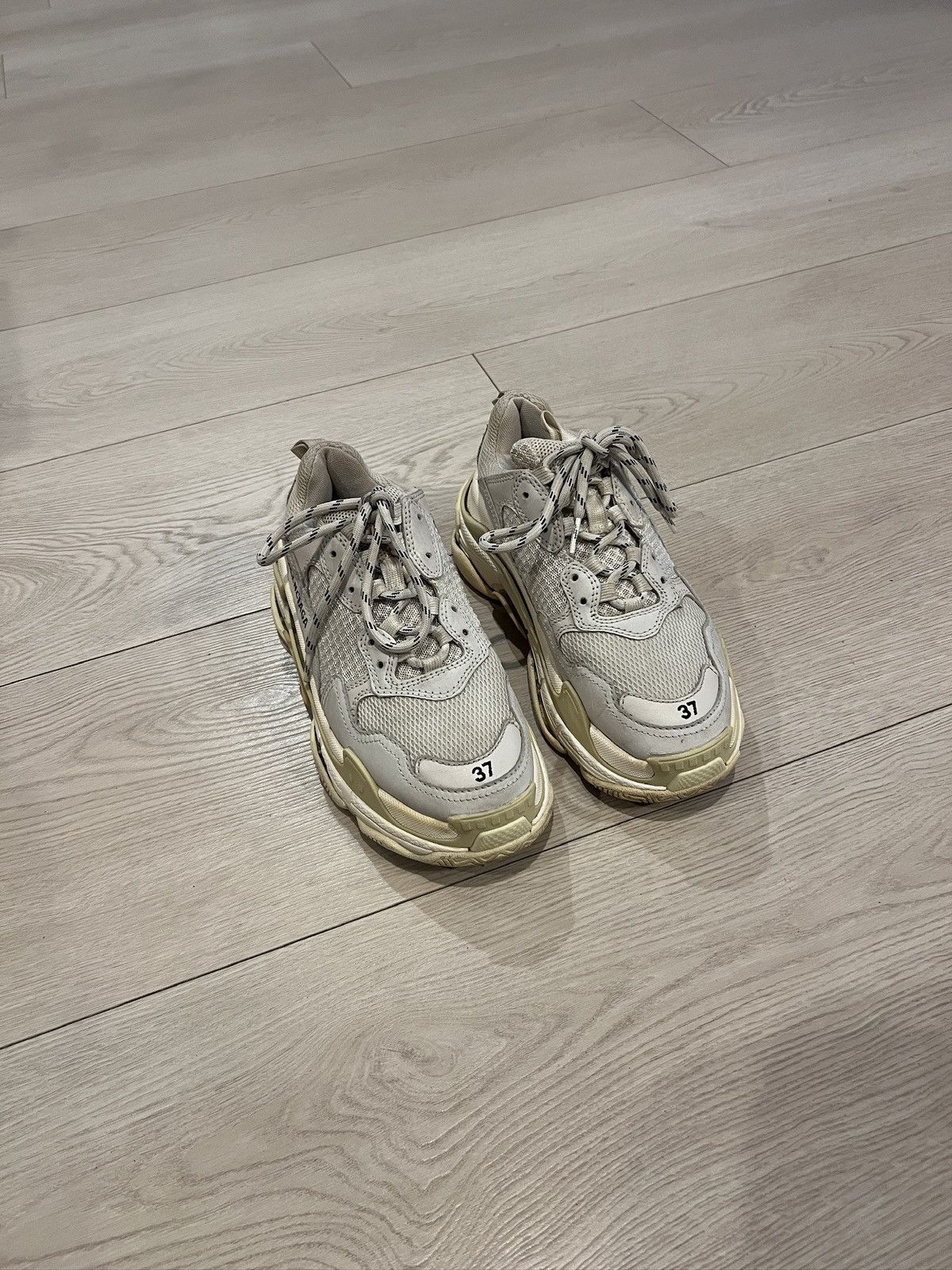 Balenciaga Balenciaga Triple S Sneakers Size US 7 / IT 37 - 3 Thumbnail