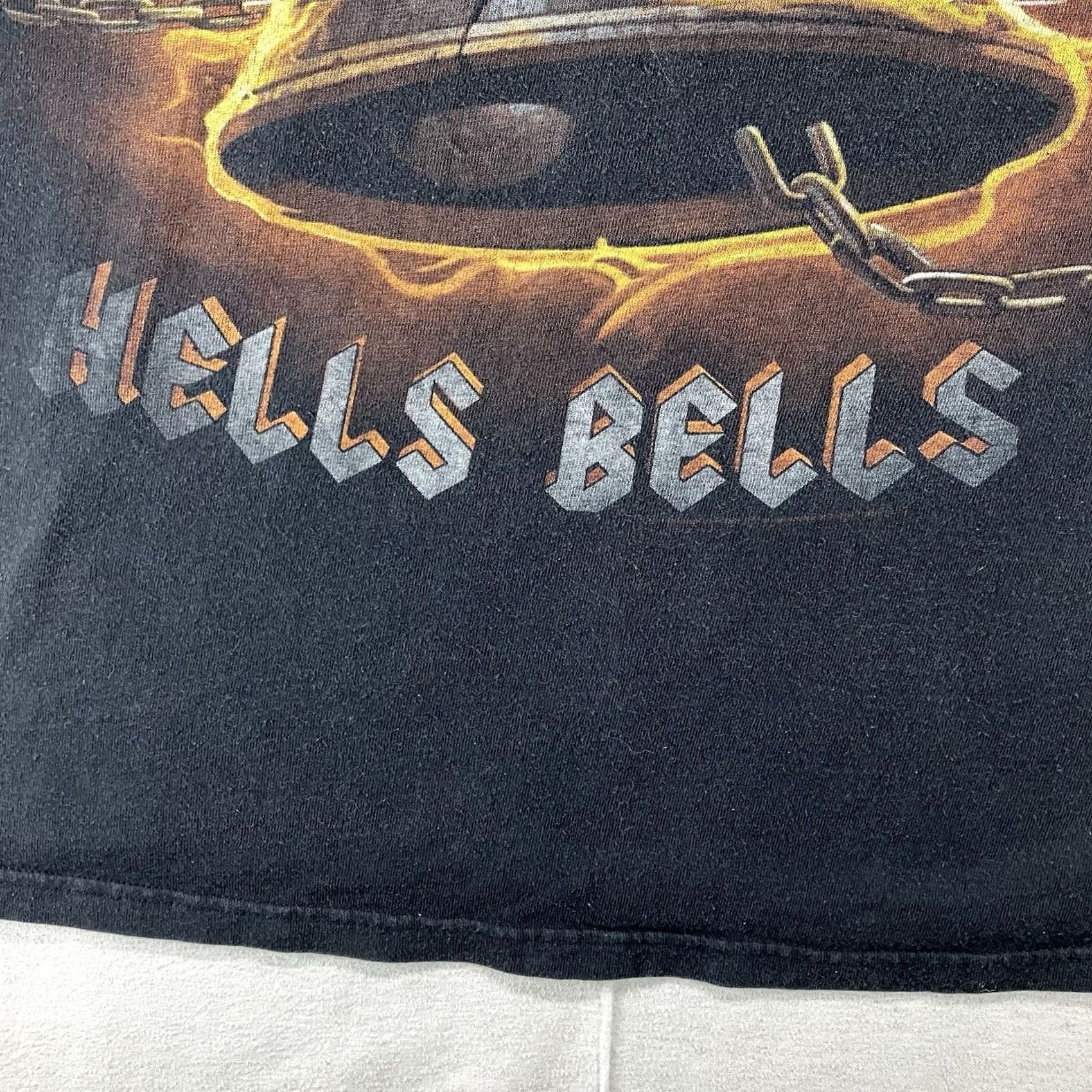 AAA VINTAGE ACDC Hells Bells T-Shirt Mens XL Black Graphic Print Rock Band 90s 2000s Shirt Crew Neck Short Sleeve Angu s? Size US XL / EU 56 / 4 - 7 Thumbnail