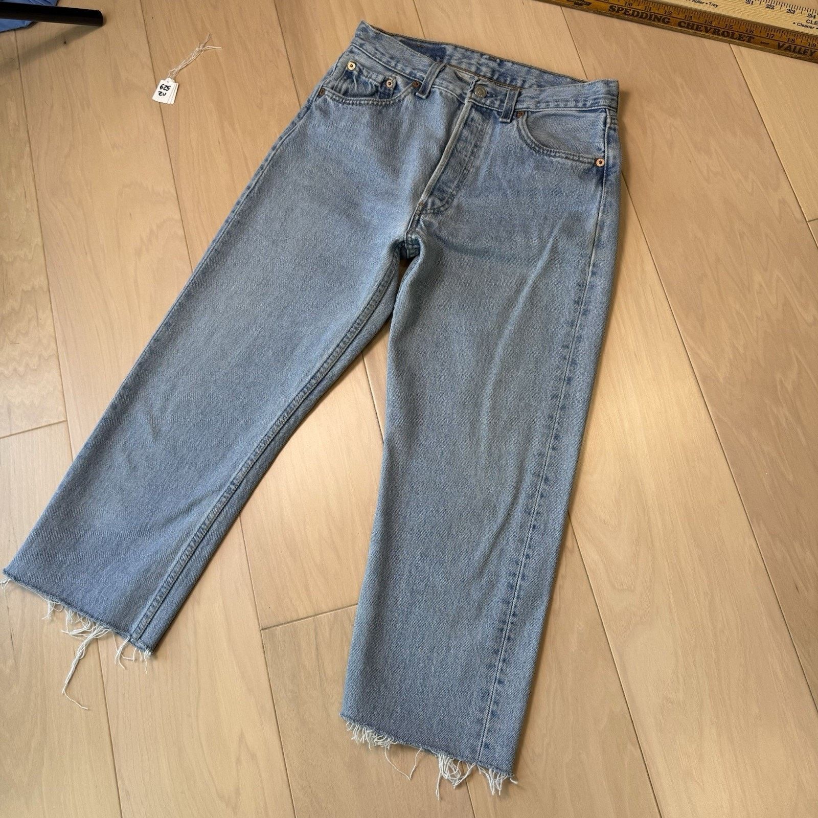 Levi's Vintage Levis 501 Jeans 26 Blue Straight Leg 90s Denim Size US 26 / EU 42 - 12 Thumbnail