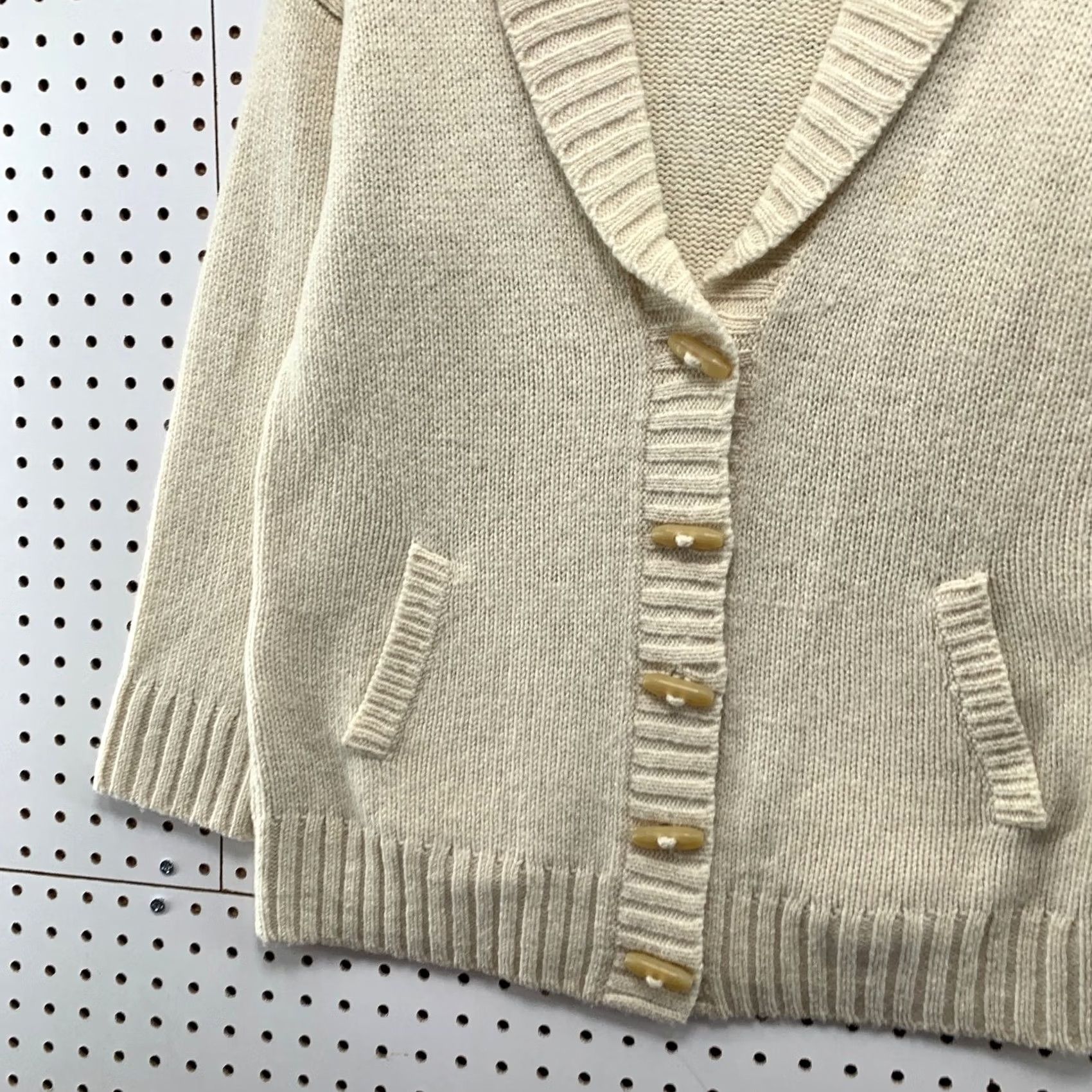 Vintage L.L. Bean Sweater Womens Medium Beige Wool Cardigan Lambswool Shawl Collar Size M / US 6-8 / IT 42-44 - 6 Thumbnail