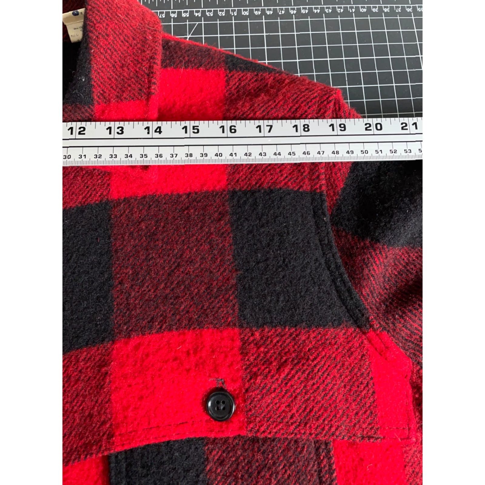 Vintage VINTAGE Woolrich Jacket Chore Buffalo Plaid Red Black USA Made Workwear Mens Large Jacket Size US L / EU 52-54 / 3 - 7 Thumbnail