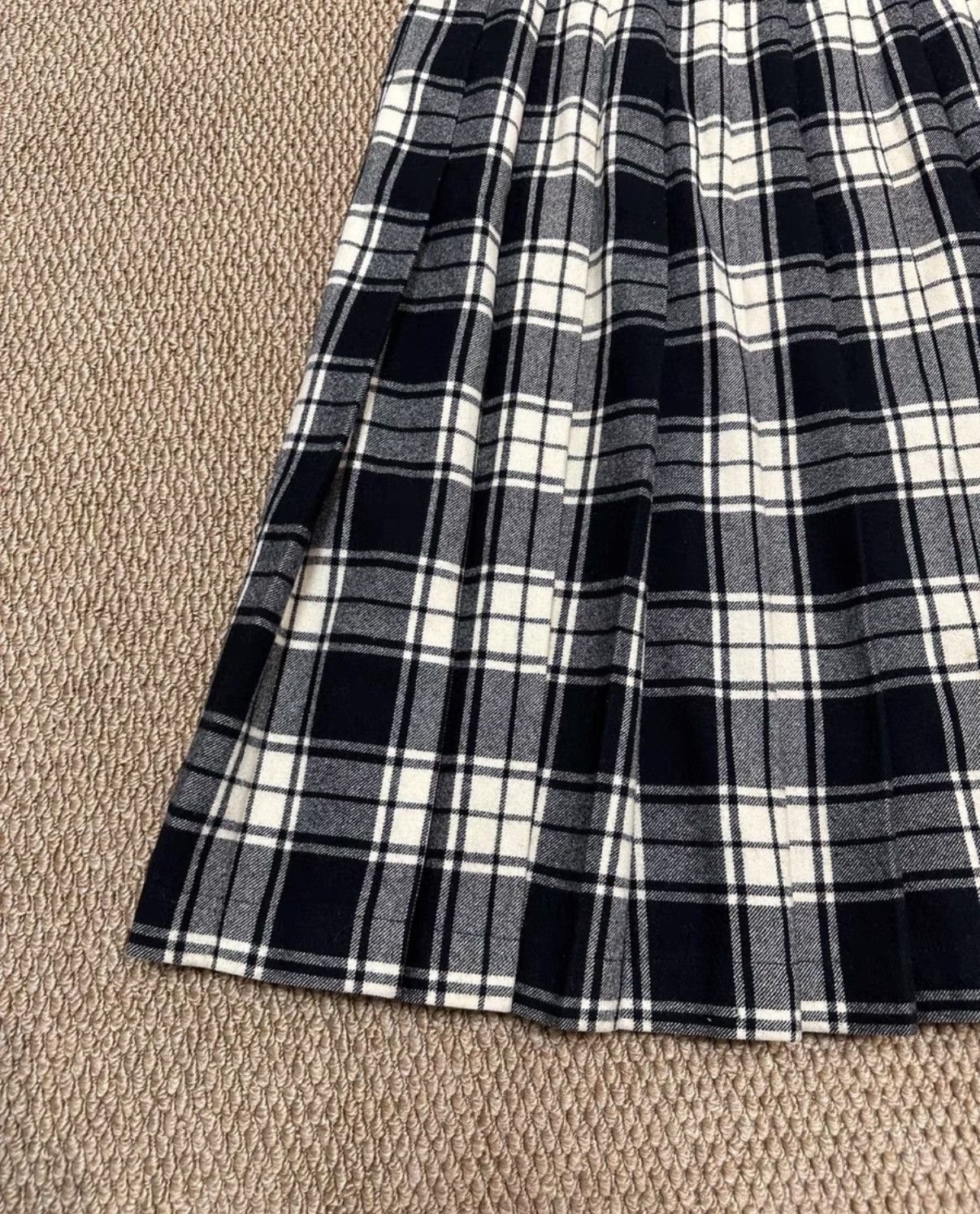 Comme des Garcons COMME des GARÇONS Black & White Wool Plaid Pleated Skirt K23 Size 26" / US 2 / IT 38 - 2 Thumbnail