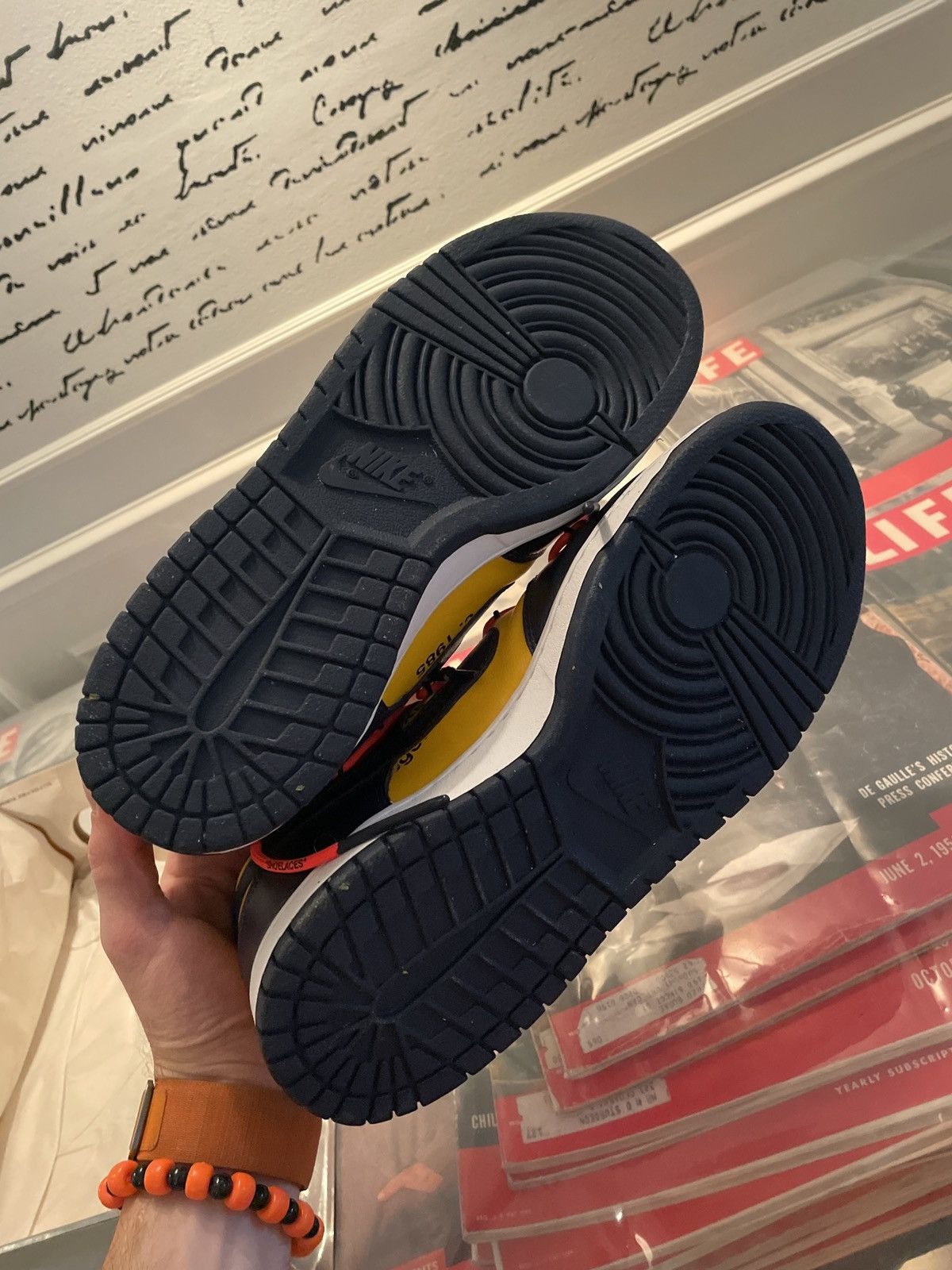 Nike × Off-White Nike Dunk Low Off-White University Gold Midnight Navy Size US 11 / EU 44 - 7 Thumbnail