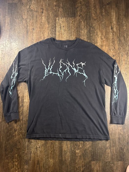 Vlone best sale lightning tee