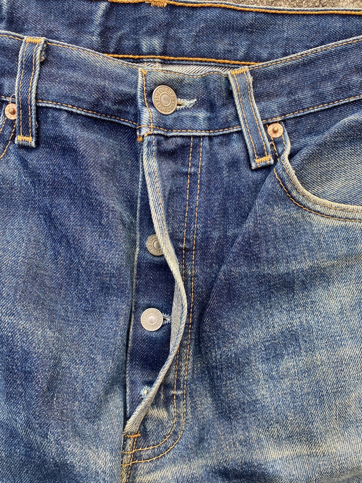Levi's Vintage Levis 501xx Distressed Size US 32 / EU 48 - 6 Thumbnail