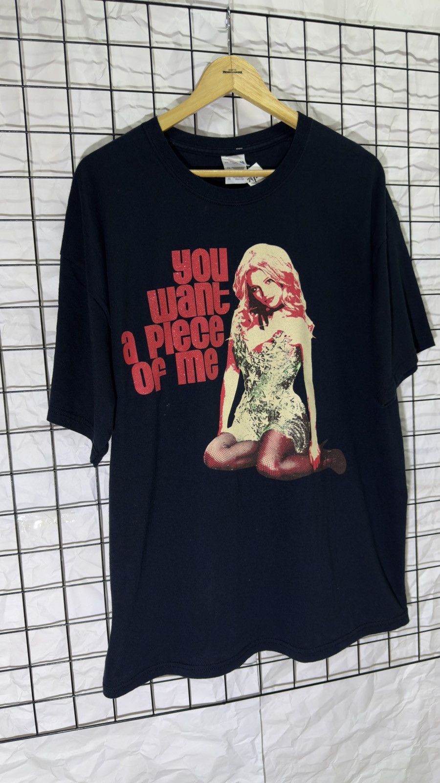 Band Tees Vintage 2009 britney spears tour tee shirt Size US XL / EU 56 / 4 - 7 Thumbnail
