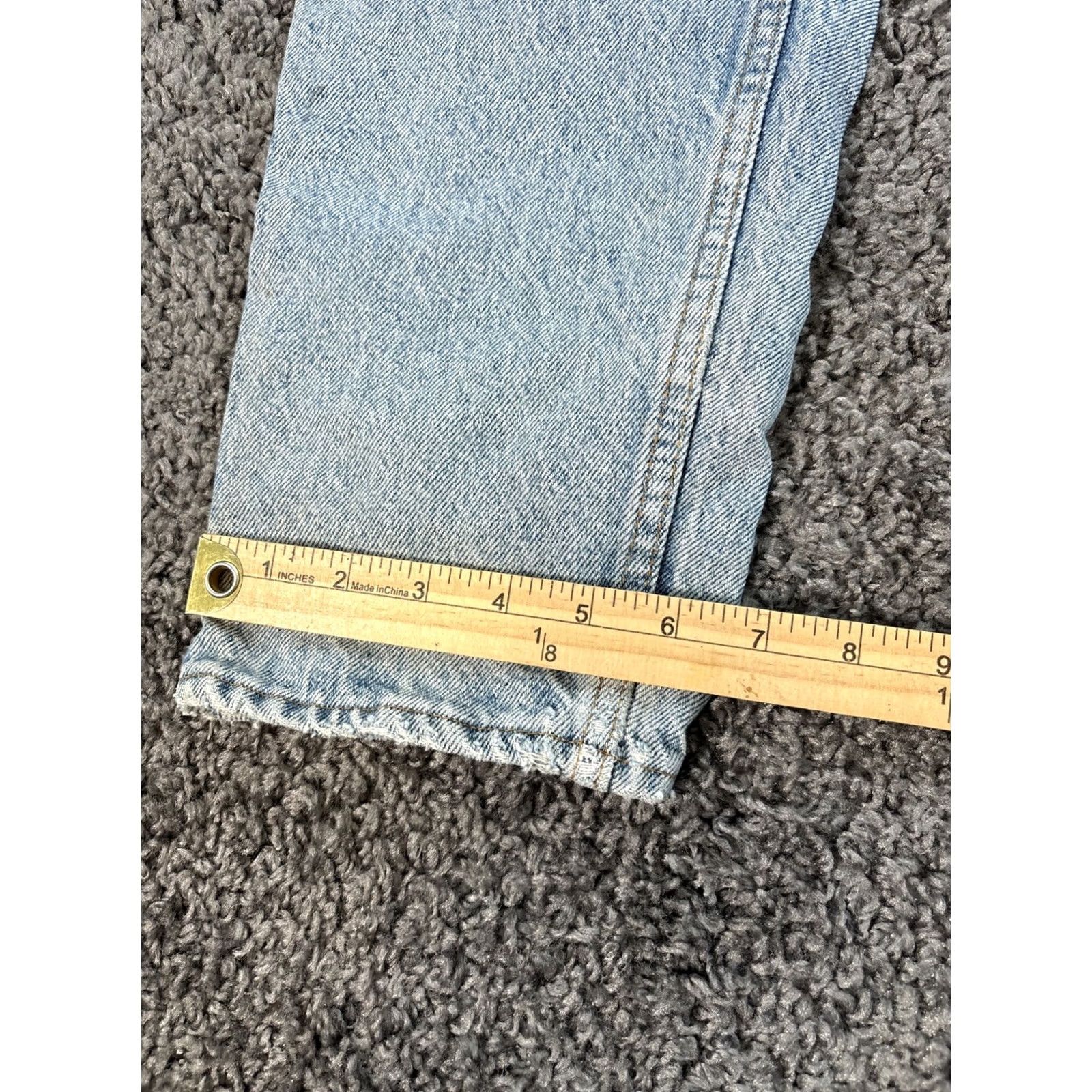 Levi's Levi's 550 Jeans Men 33x30 Relaxed Light Wash Wide Distressed Baggy 90s Jeans denim blue 550 Mens Regular Leather? Size US 33 - 3 Thumbnail