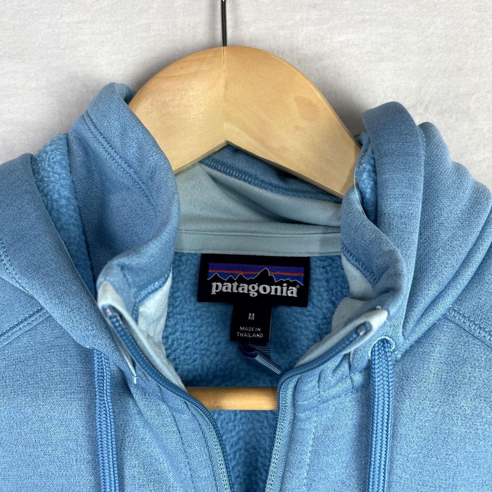 Patagonia Patagonia Hoodie Womens Medium Blue Tech Fleece Jacket Full Zip Outdoor Size M / US 6-8 / IT 42-44 - 3 Thumbnail