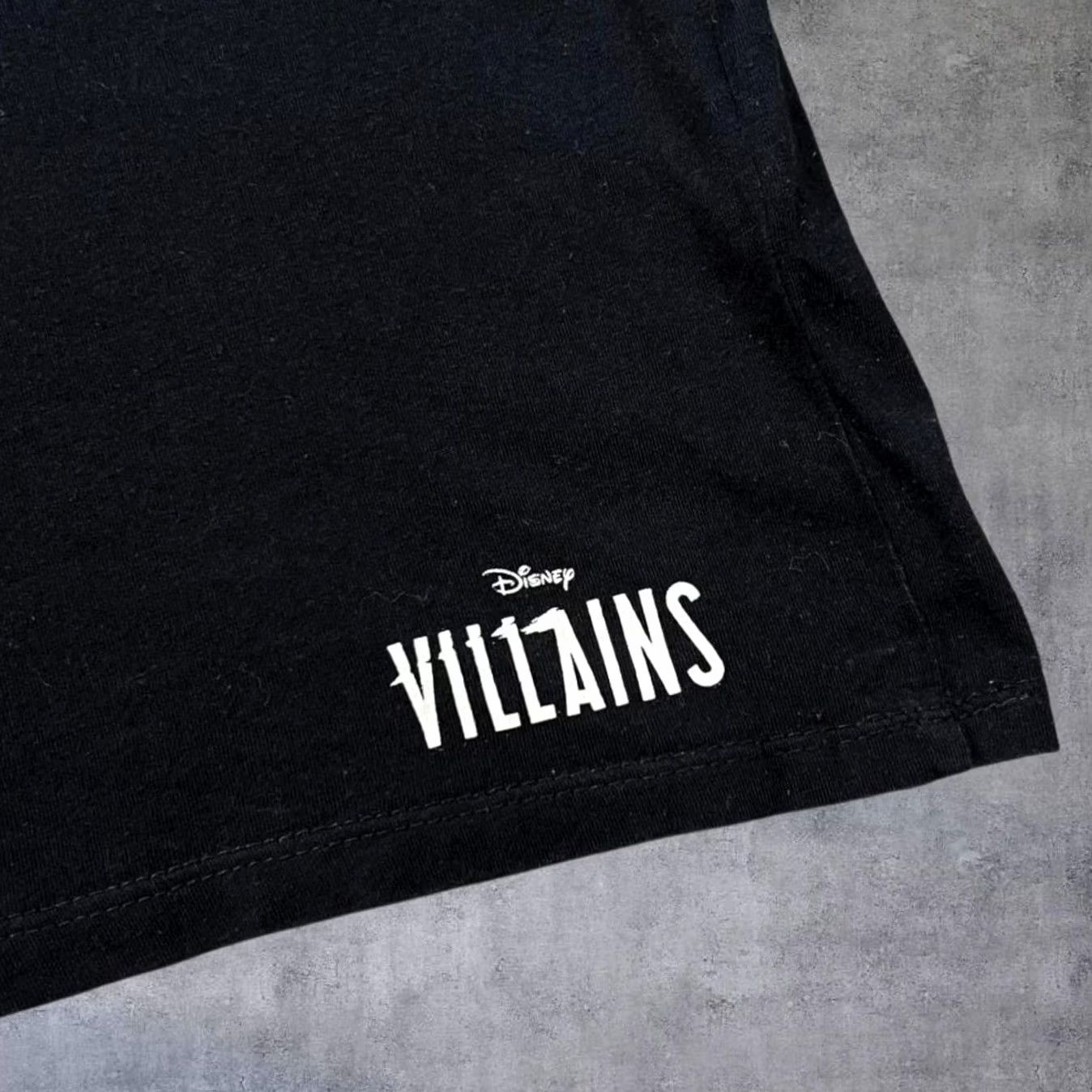 Disney FB Sister x Disney Villains "So Much For True Love" Graphic T-Shirt Large Mens Black Shirt Size US L / EU 52-54 / 3 - 4 Thumbnail