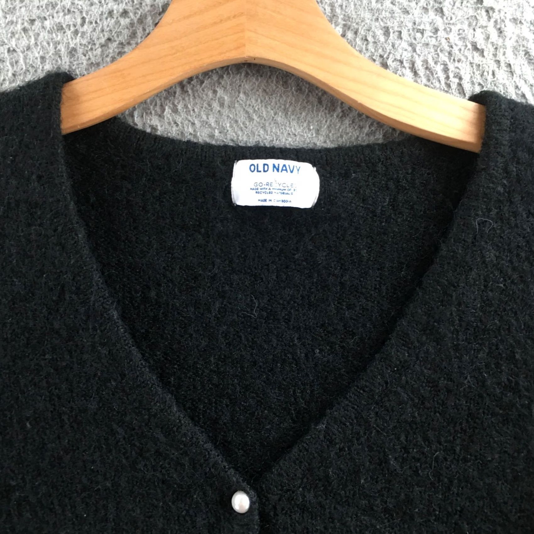 Old Navy Old Navy Cardigan Womens Large Black V-Neck Button Down Knit Button Up NEW Shirt Womens L Black V-Neck Cardigan Size L / US 10 / IT 46 - 3 Thumbnail