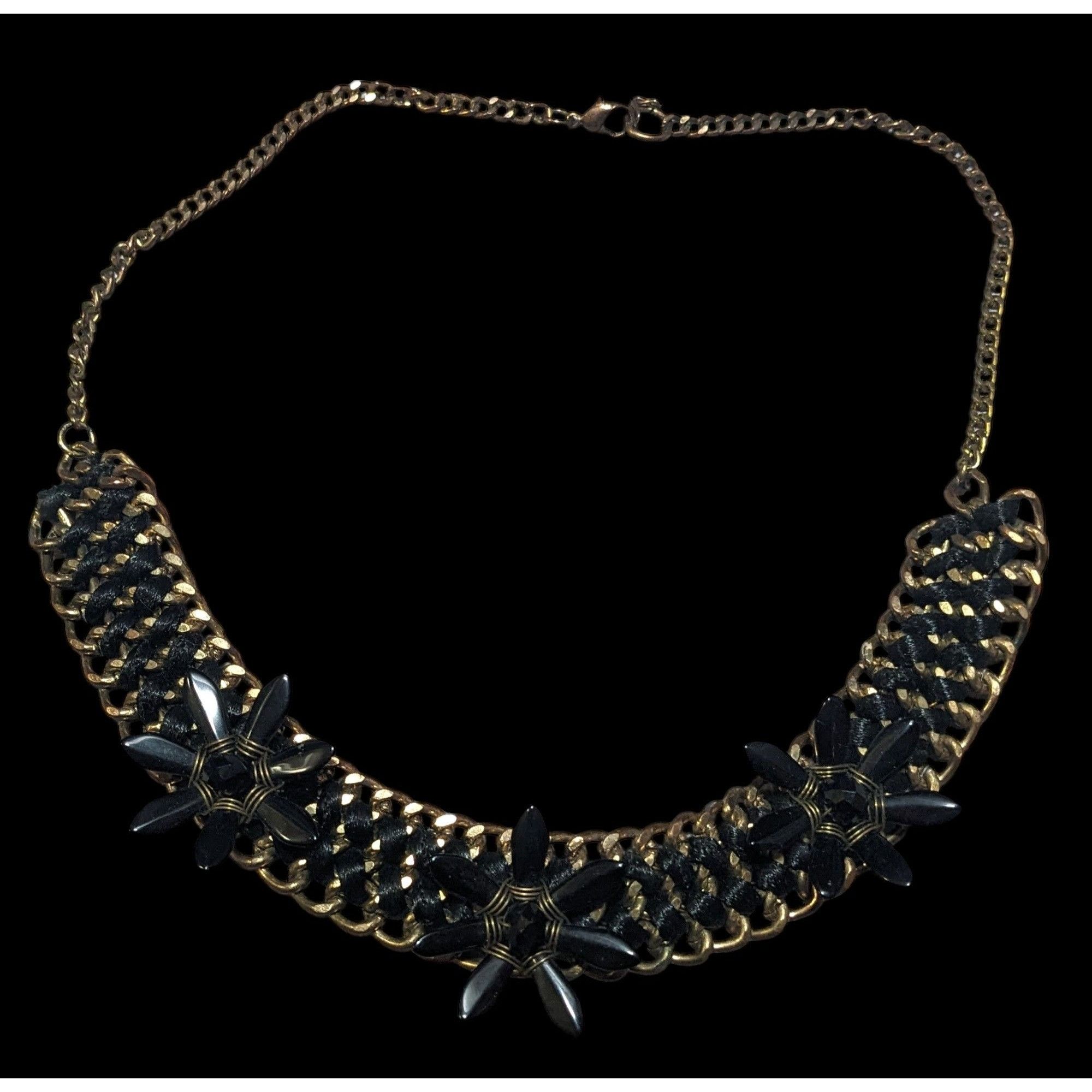 Other Glam Goth Chunky Floral Black And Gold Tone Necklace Size ONE SIZE - 2 Thumbnail