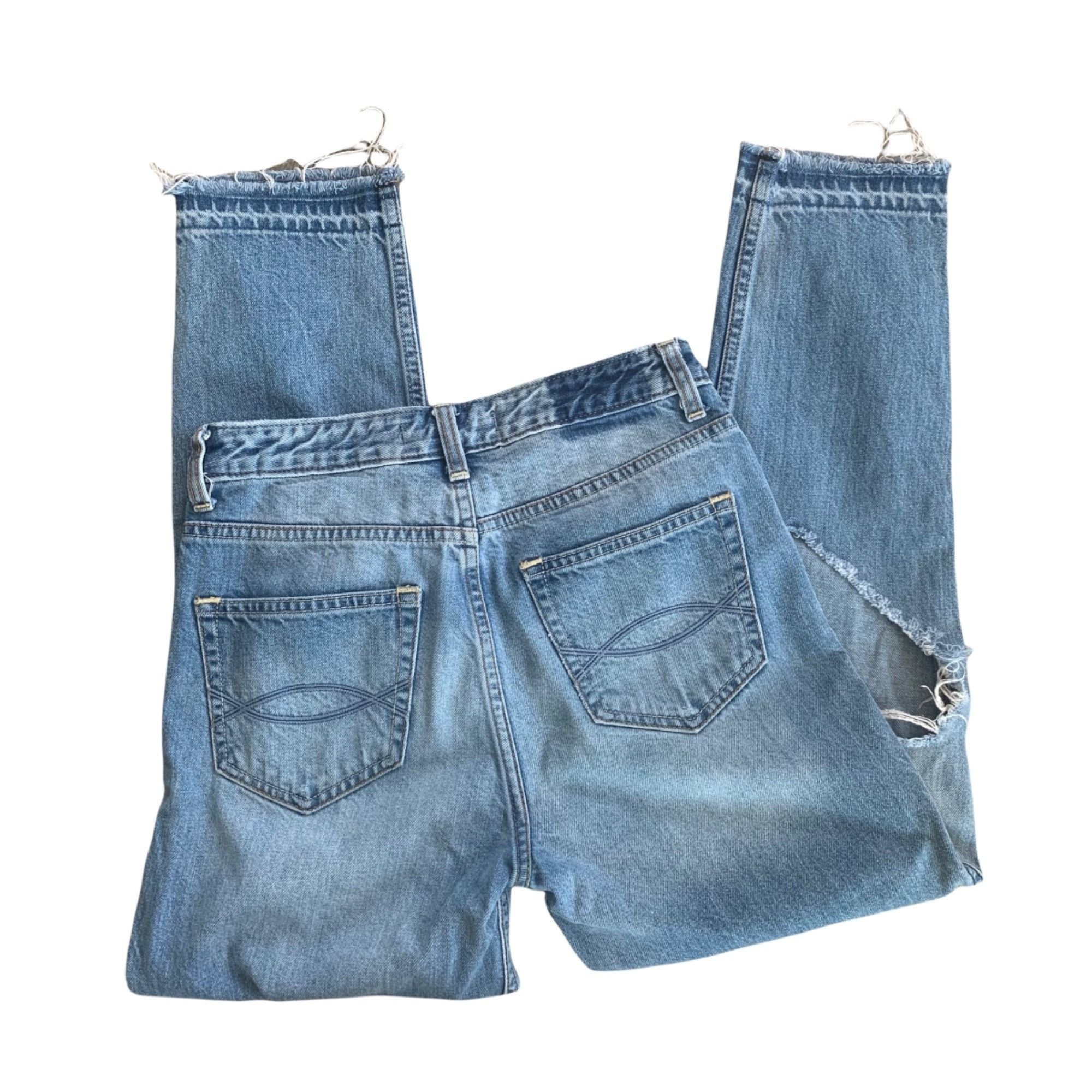 Abercrombie & Fitch Abercrombie & Fitch Medium Wash Denim Raw Hem Distressed Cap Size 25" / US 0 / IT 36 - 2 Thumbnail