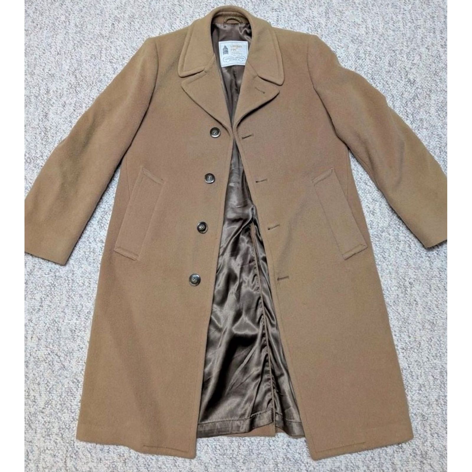 London Fog VINTAGE London Fog Overcoat Wool Camel 36R Mens XS Coat Wool 100% Pattern Solid Button Classic 1980s Size US XS / EU 42 / 0 - 3 Thumbnail