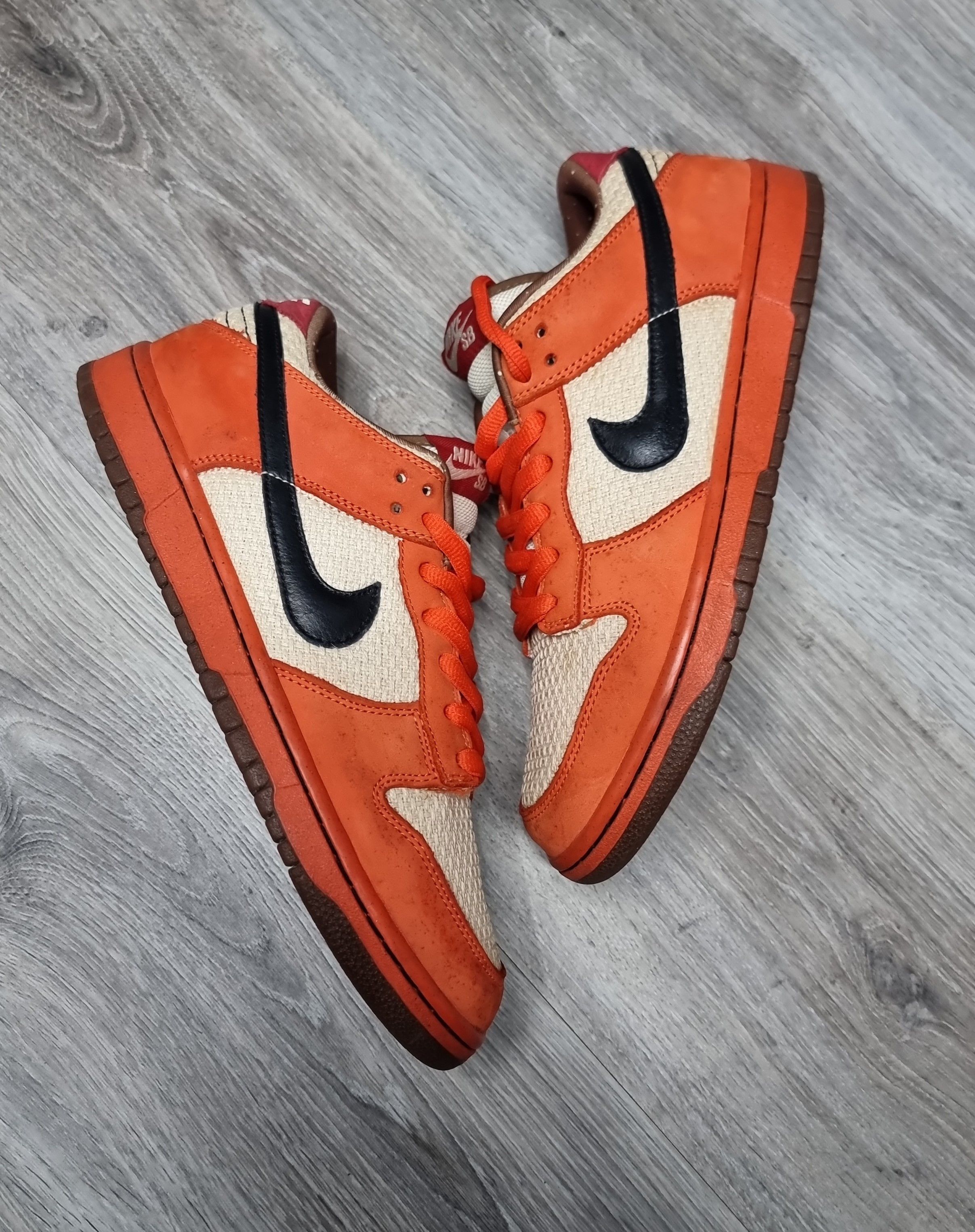 Nike SB Nike SB Dunk Low Top Ramen Size US 9 / EU 42 - 2 Thumbnail