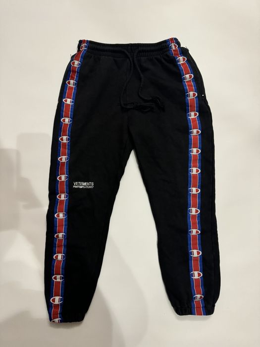 Vetements x champion sweatpants hot sale