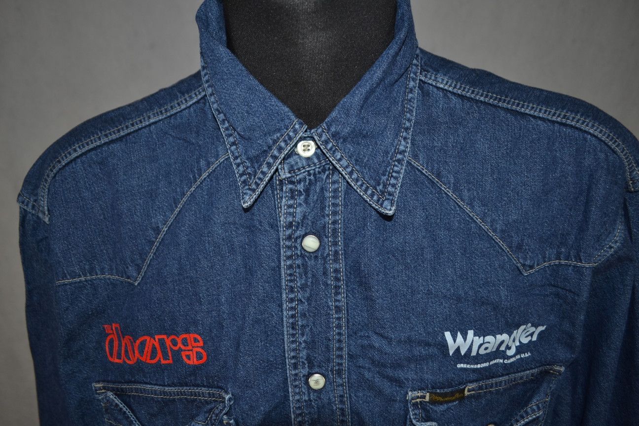 Band Tees × Vintage × Wrangler The Doors Wrangler Denim Shirt L Size US L / EU 52-54 / 3 - 7 Thumbnail