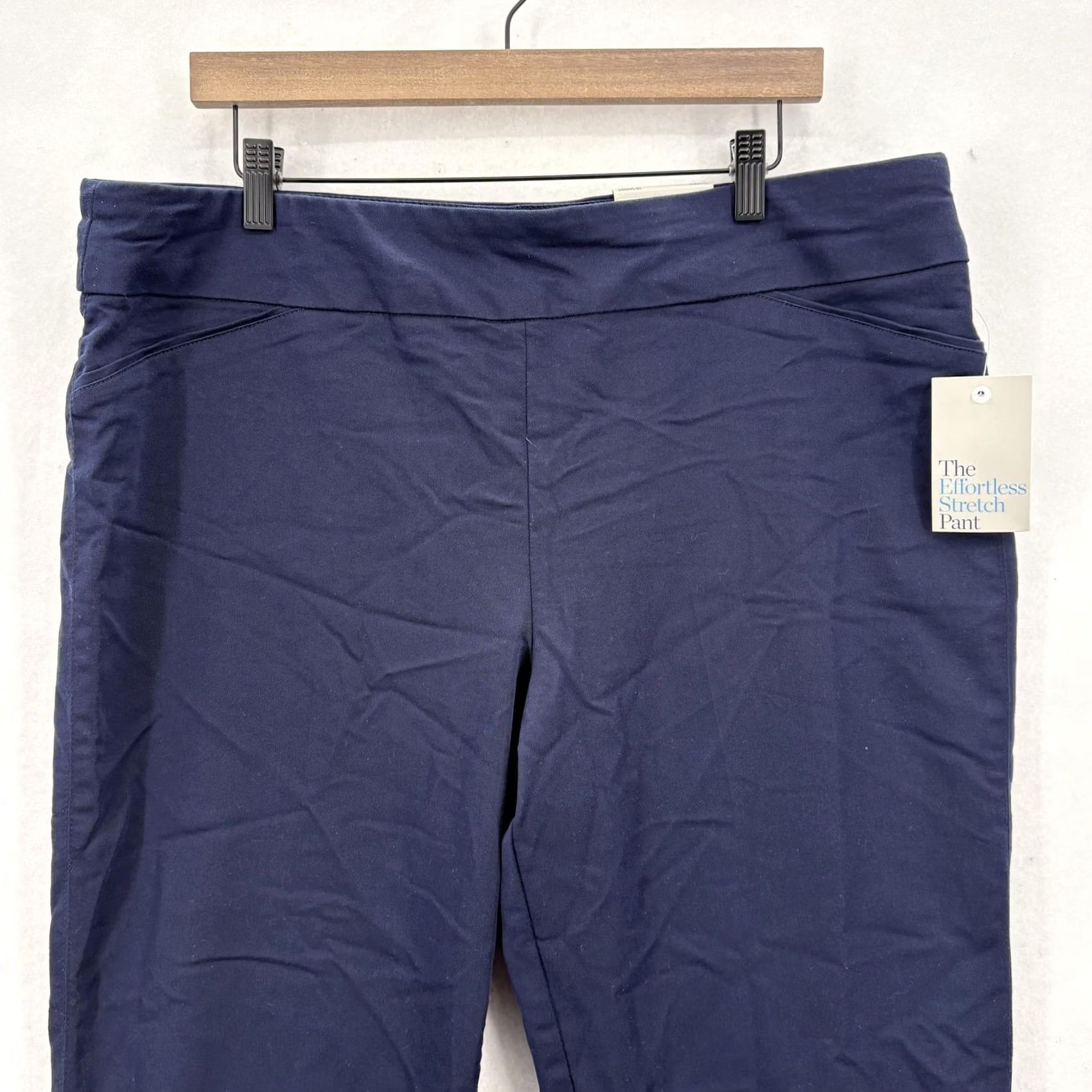 Croft & Barrow Croft & Barrow Pants Womens 18 Short Navy Straight Mid Rise Effortless Stretch Size 40" / US 18 - 2 Thumbnail