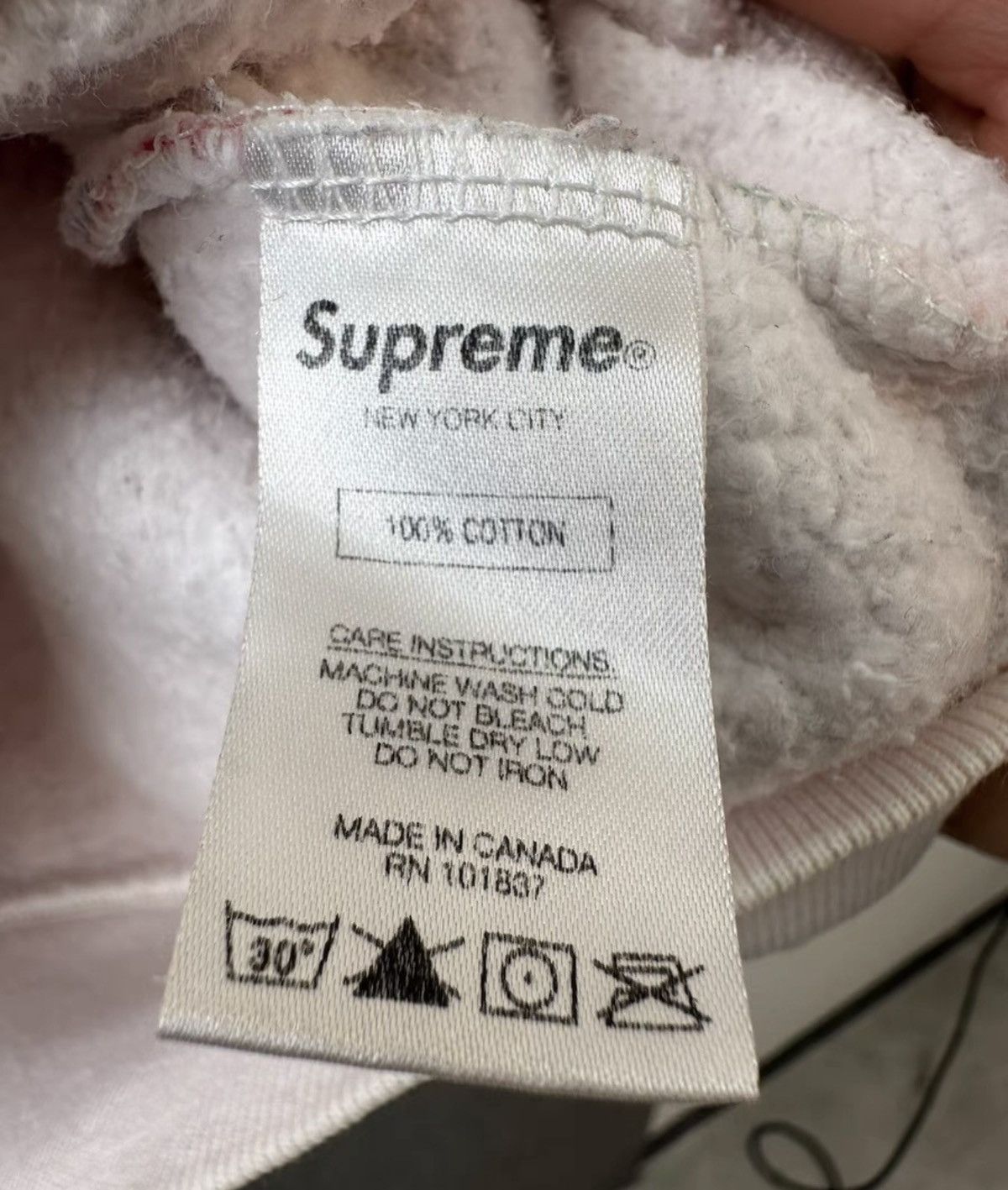 Supreme Supreme hysteric Glamour text hooded hoodie sweatershirt Size US M / EU 48-50 / 2 - 4 Thumbnail