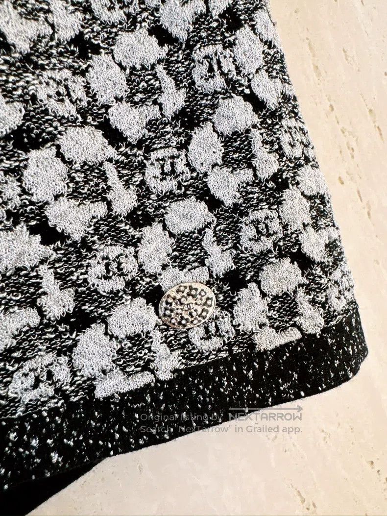Chanel Chanel 23K autumn and winter black and silver camelia knit Size XS / US 0-2 / IT 36-38 - 4 Thumbnail
