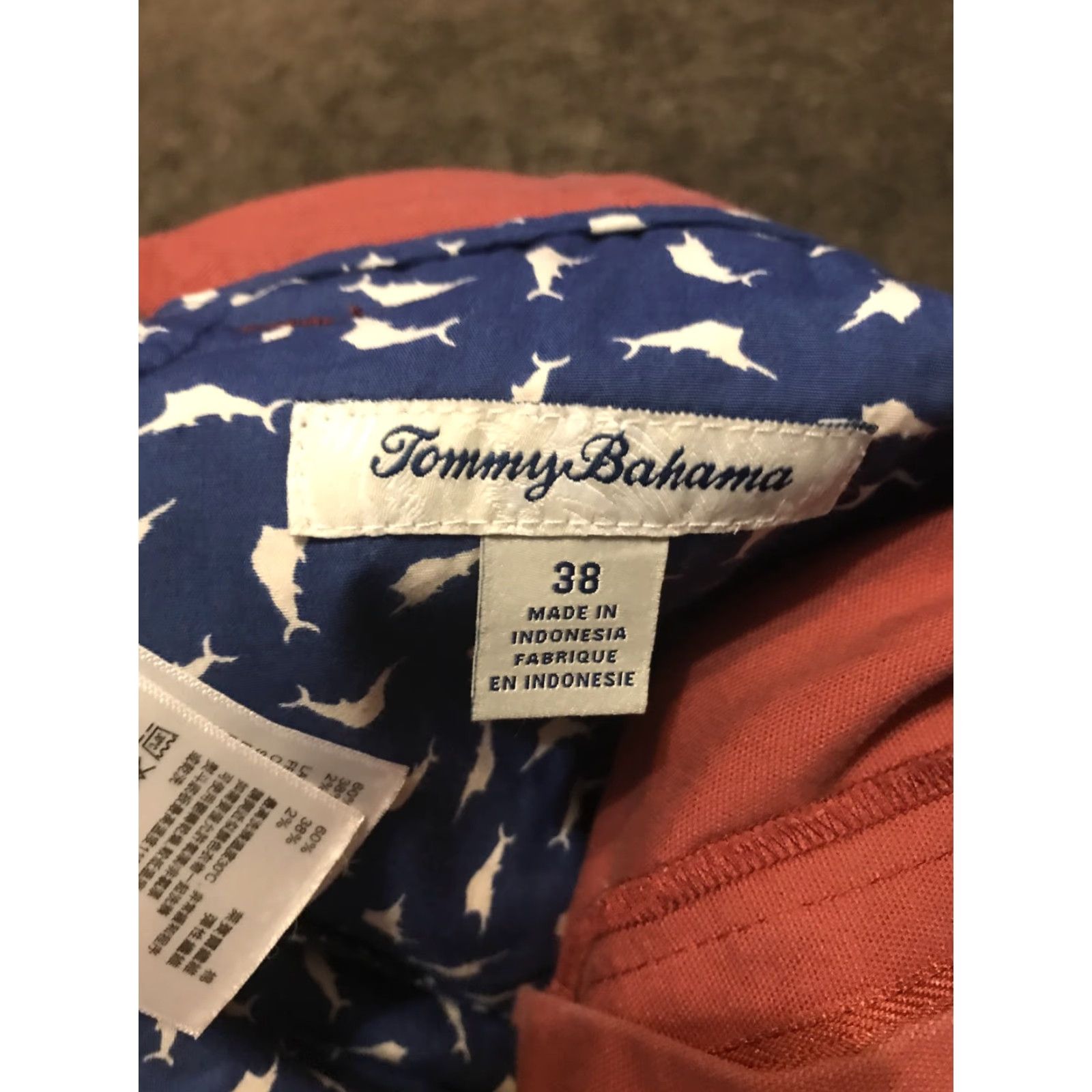 Tommy Bahama Tommy Bahama Cargo Shorts Men's Size 38 Belt Loops Red Cotton Blend Relaxed Canvas 9in Inseam Shorts Casual, Workwear, Travel, Beach Mens Size US 38 / EU 54 - 3 Thumbnail