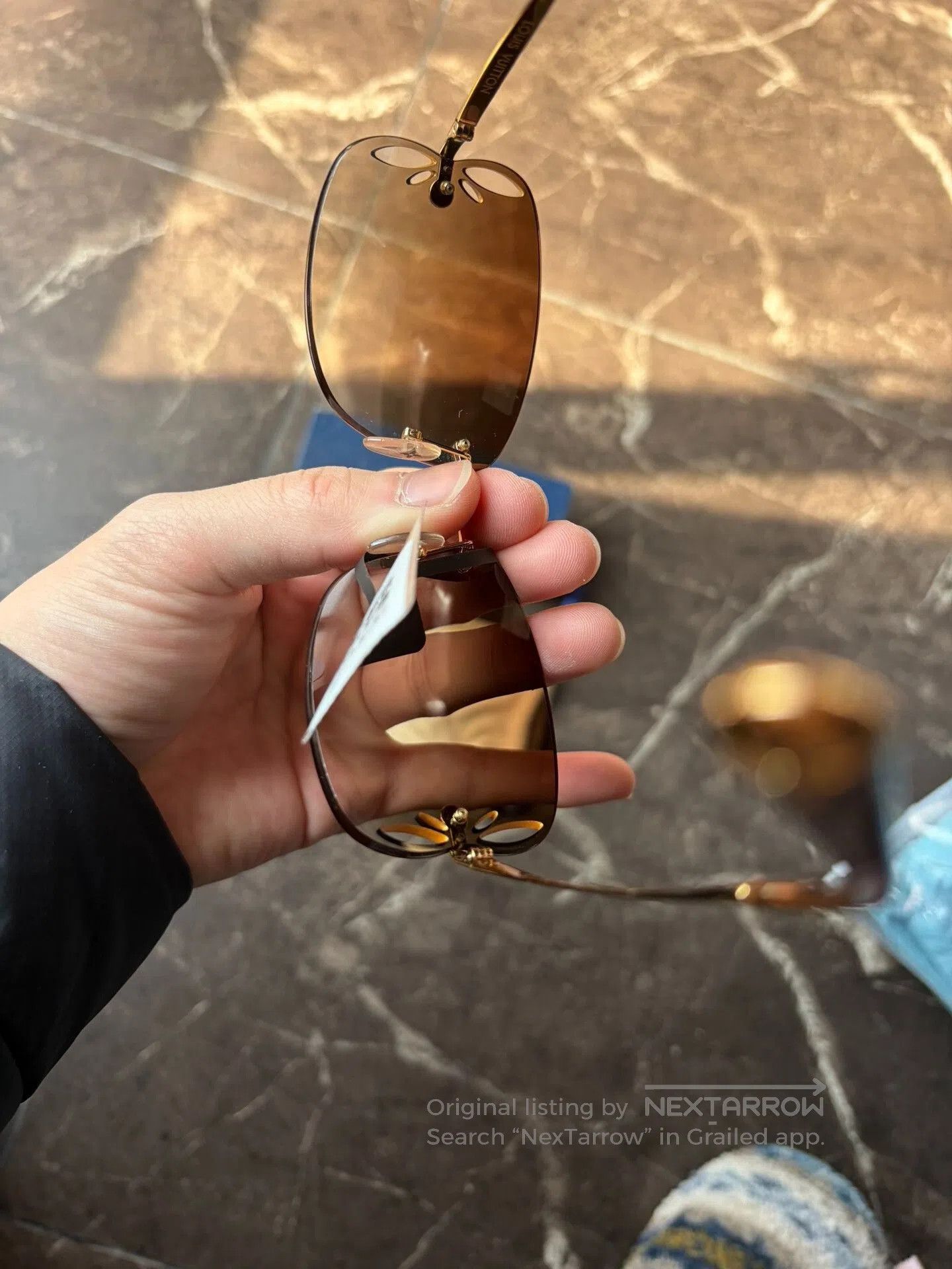 Louis Vuitton LV Women's Rimless Sunglasses. Size ONE SIZE - 3 Thumbnail