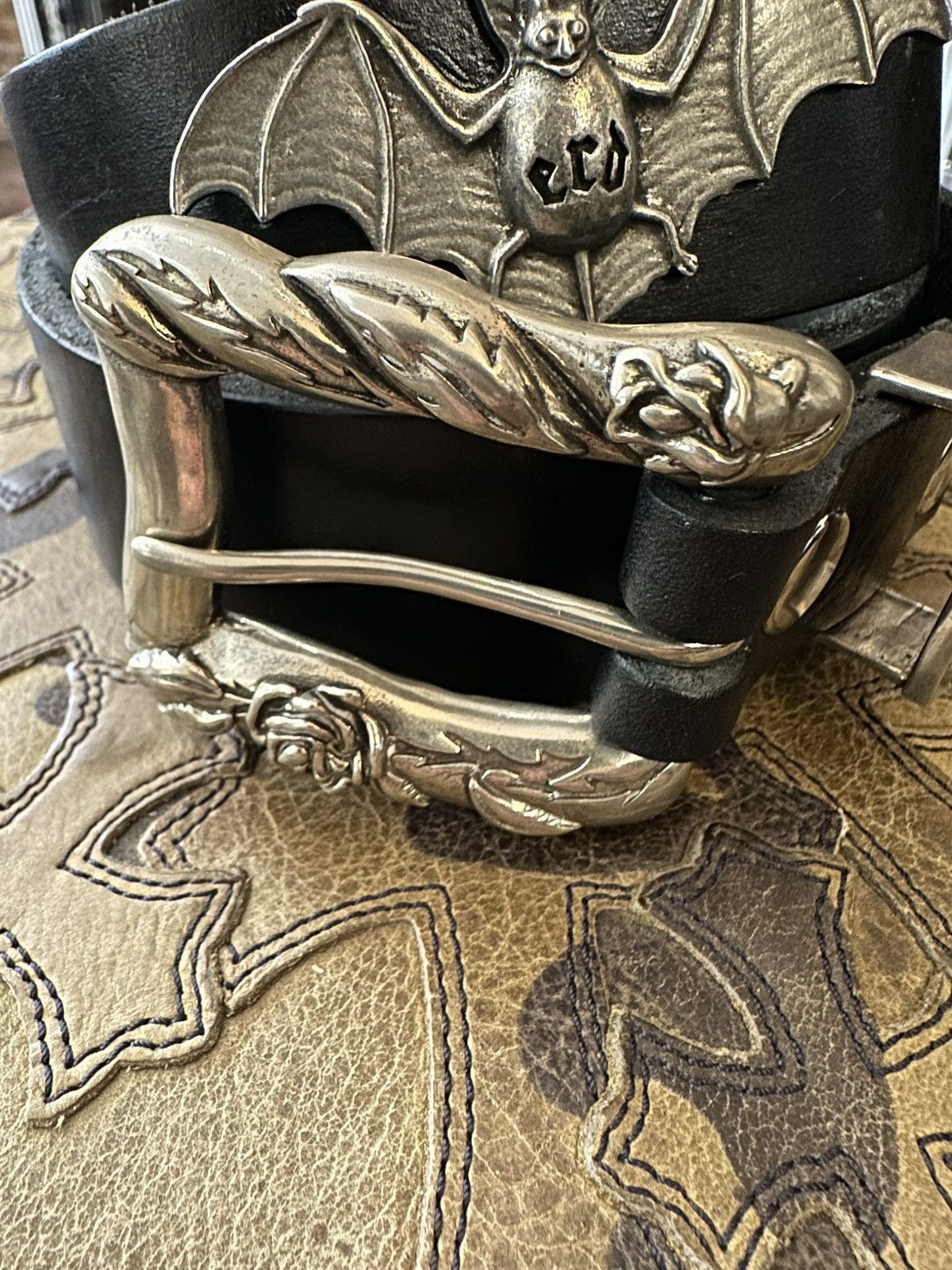 ERD ROSE BUCKLE & BAT BELT SZ 85