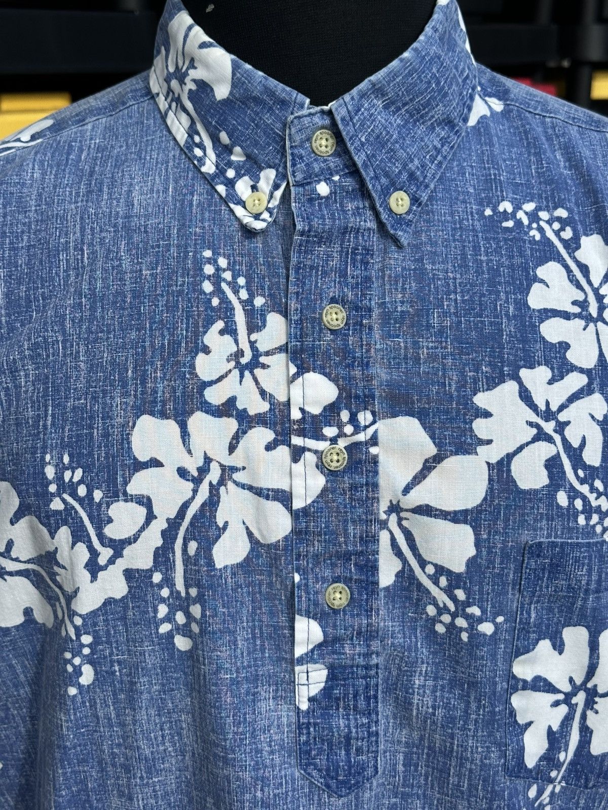 Reyn Spooner PreOwned Reyn Spooner Blue/White Hawaiian Print Men's Large Size US L / EU 52-54 / 3 - 3 Thumbnail