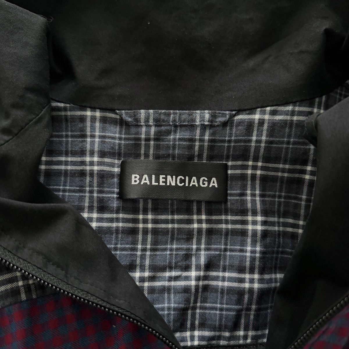 Balenciaga BALENCIAGA Multicolor Plaid windbreaker tracksuit jacket Size US S / EU 44-46 / 1 - 5 Thumbnail
