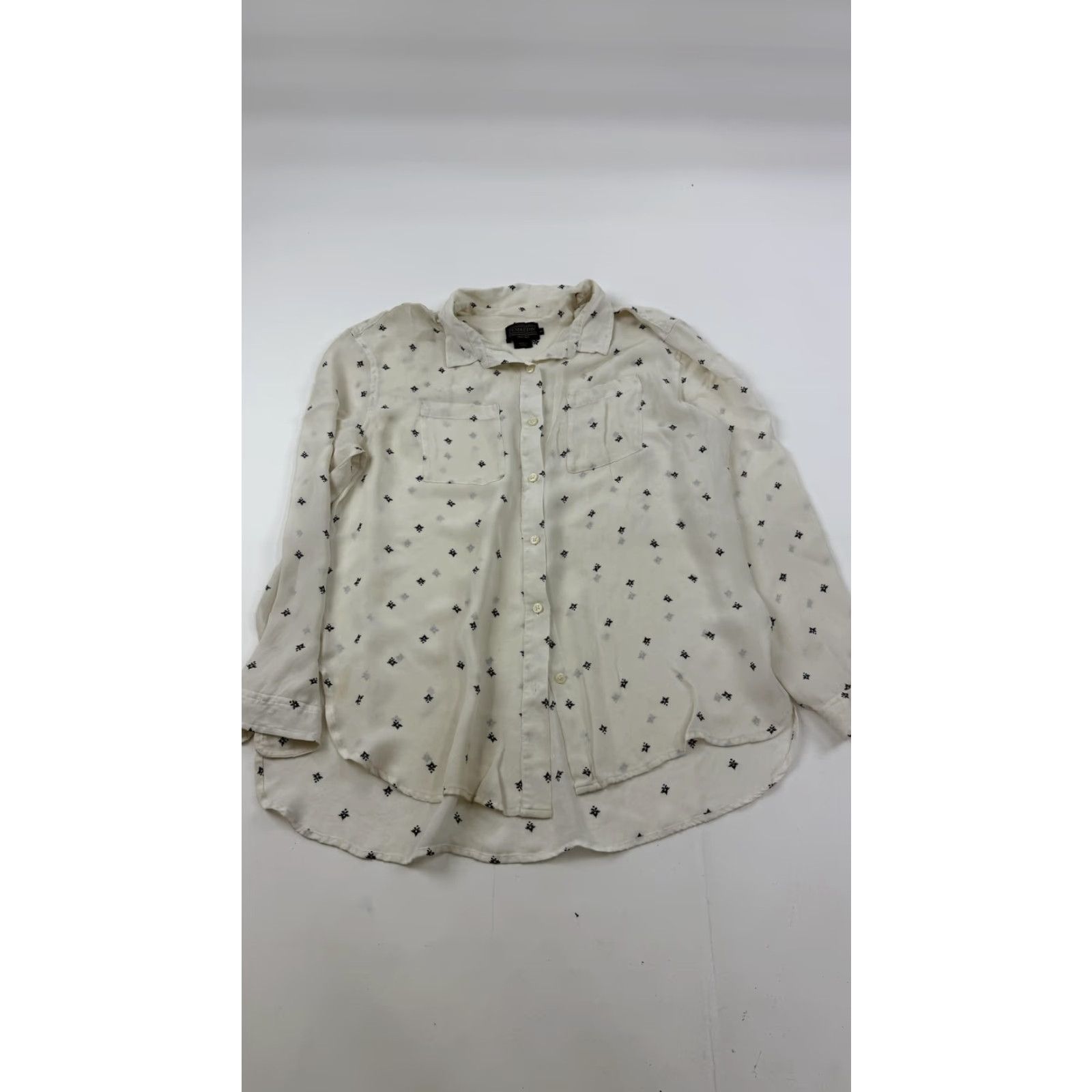 Pendleton Pendleton Blouse Womens Medium White Geometric Print Button Front Tunic Top Size M / US 6-8 / IT 42-44 - 2 Thumbnail