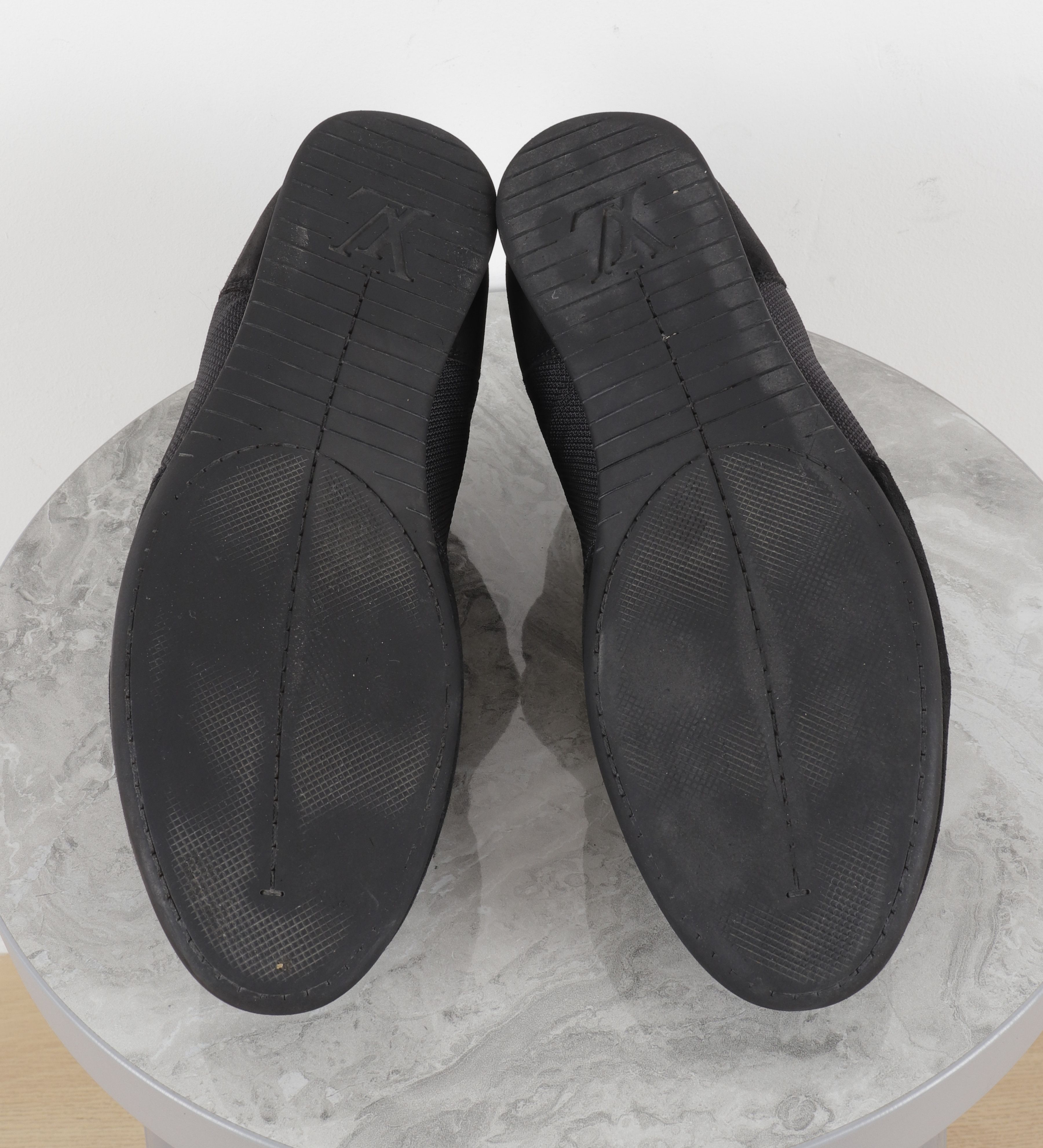 Louis Vuitton Louis Vuitton Big Logo Suede Mesh Black Sneakers Size US 8.5 / EU 41-42 - 12 Thumbnail