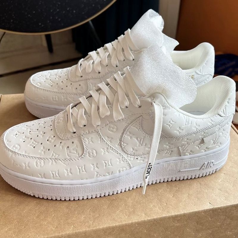 Louis Vuitton Nike x Louis Vuitton White Air Force 1 Sneakers -2505 Size US 8.5 / EU 41-42 - 1 Thumbnail