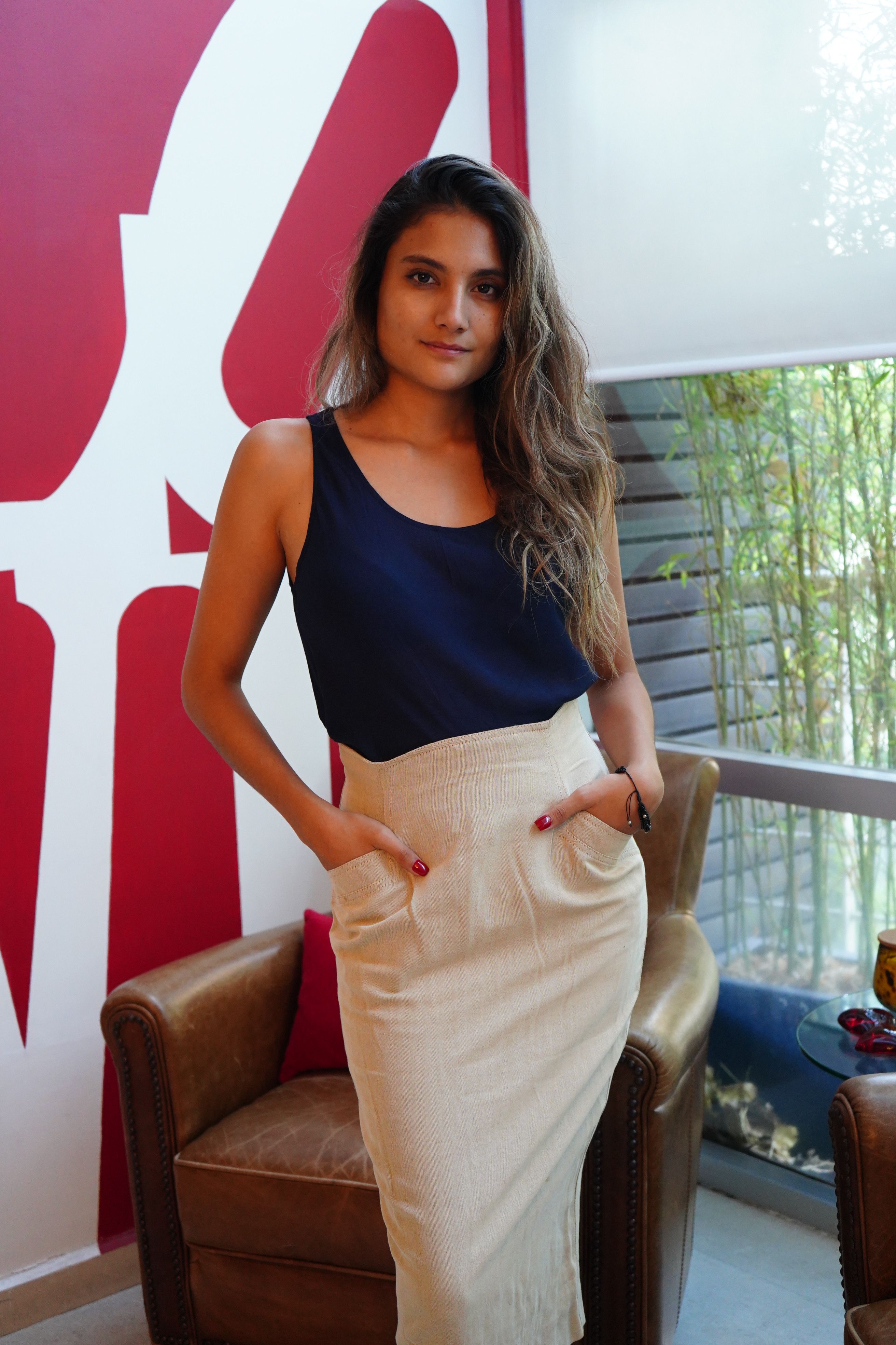 Krizia Krizia beige skirt Size 28" / US 6 / IT 42 - 2 Thumbnail