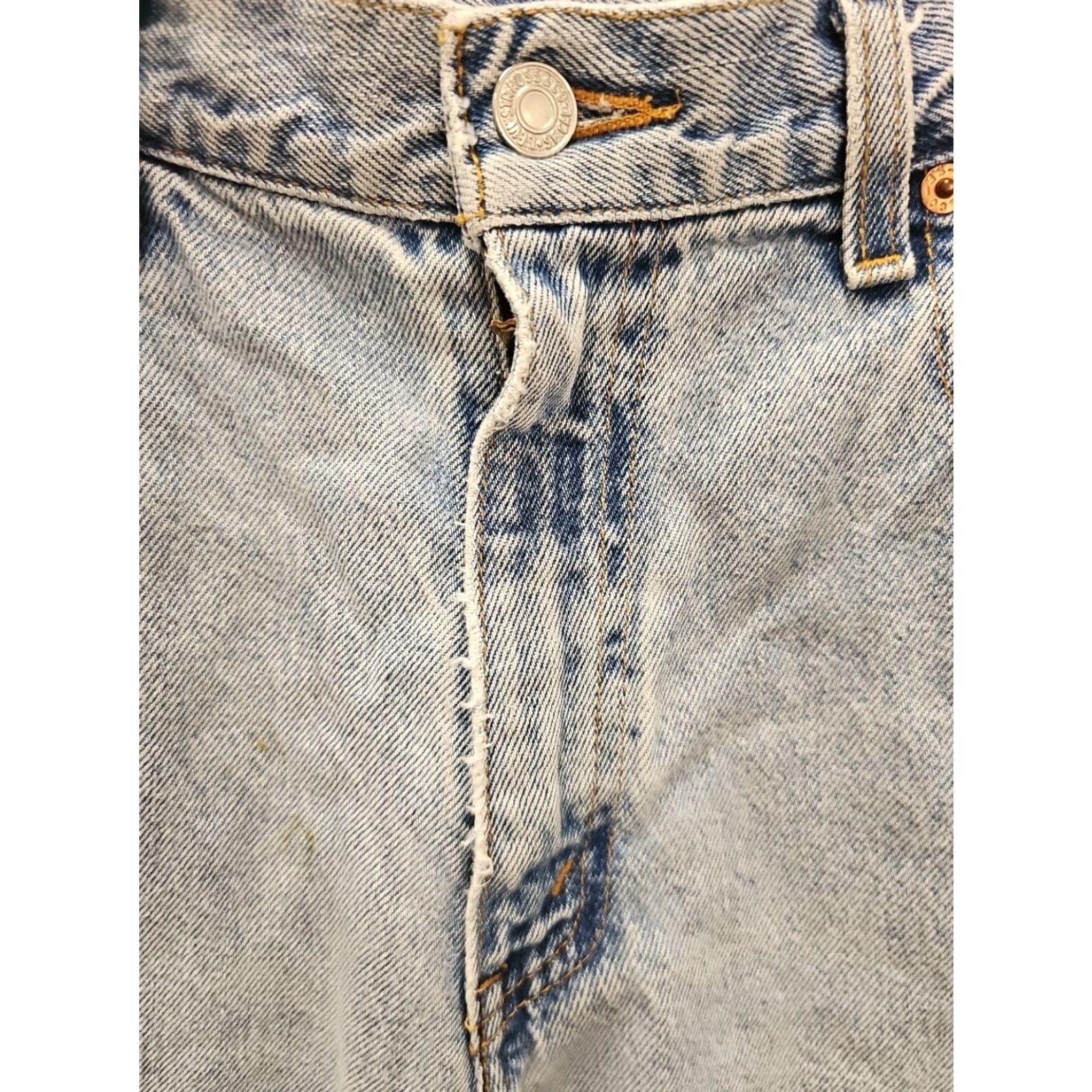 Levi's VINTAGE Levi's Jeans Mens 32x30 Blue 560 Loose Comfort Denim Pants Faded Baggy Size US 32 / EU 48 - 2 Thumbnail