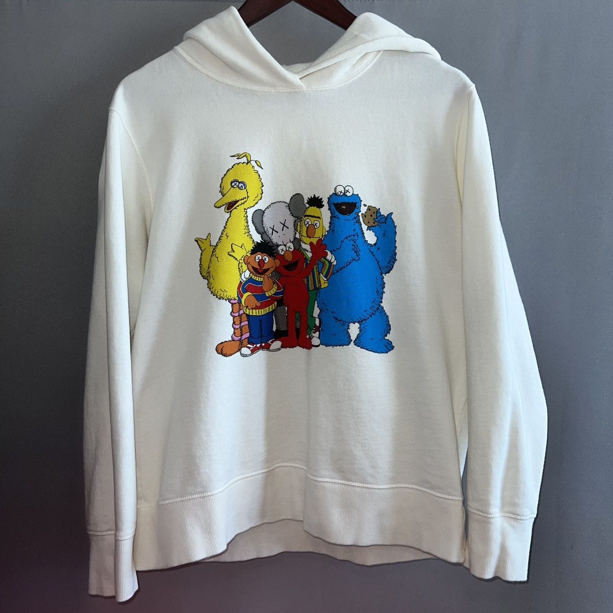 Kaws KAWS x Uniqlo x Sesame Street Hoodie Size US L / EU 52-54 / 3 - 2 Thumbnail