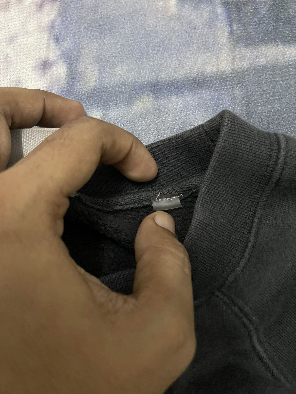 Fear of God ESSENTIALS FEAR OF GOD RUBBER LOGO CREWNECK OVERSIZE STYLE Size US S / EU 44-46 / 1 - 9 Thumbnail