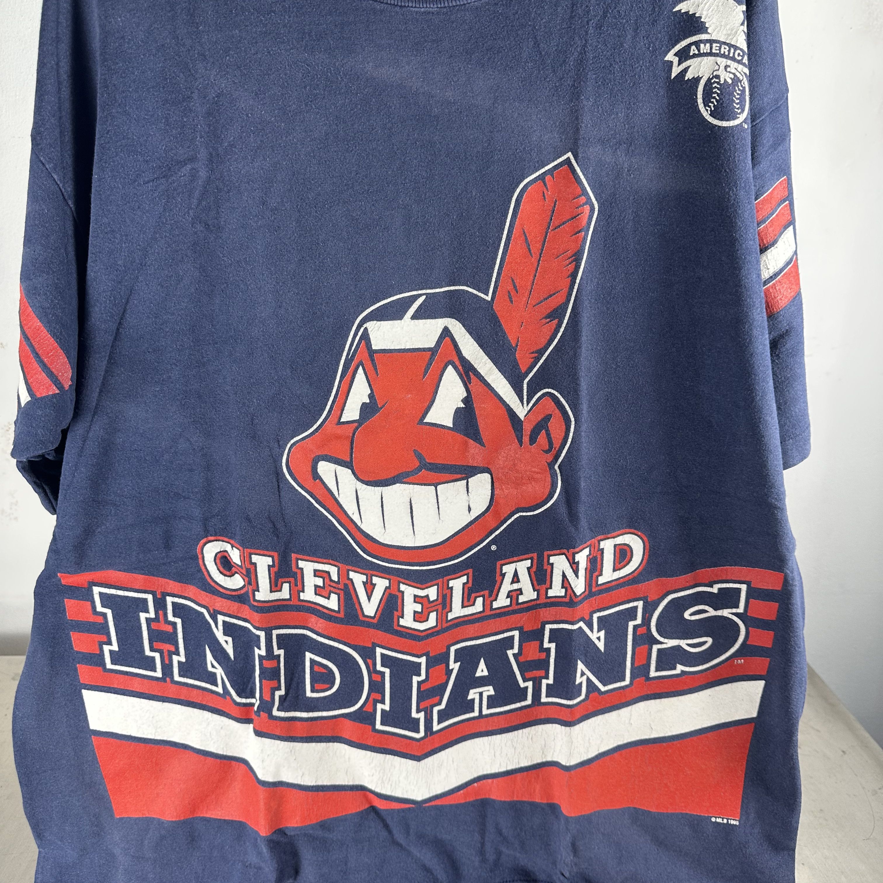Vintage 1995 Cleveland Indians MLB All Over Print AOP T-shirt Size US XXL / EU 58 / 5 - 2 Thumbnail